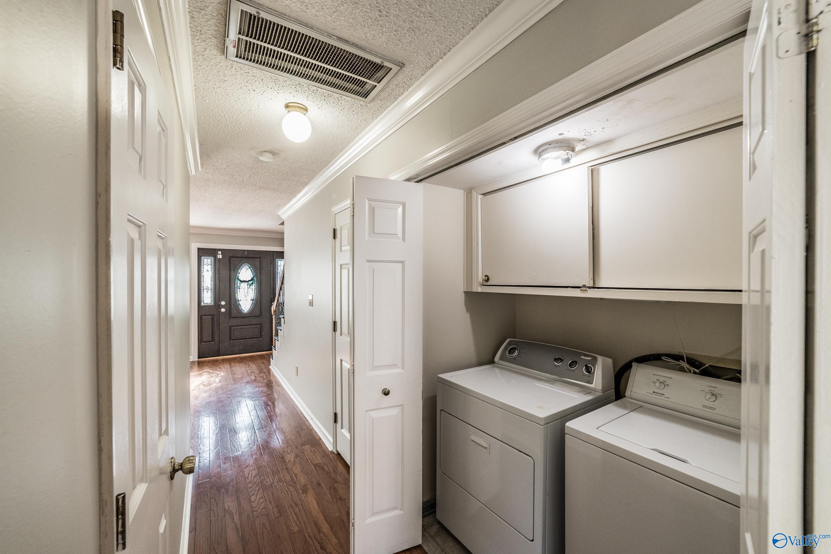 6950 Steeplechase Drive