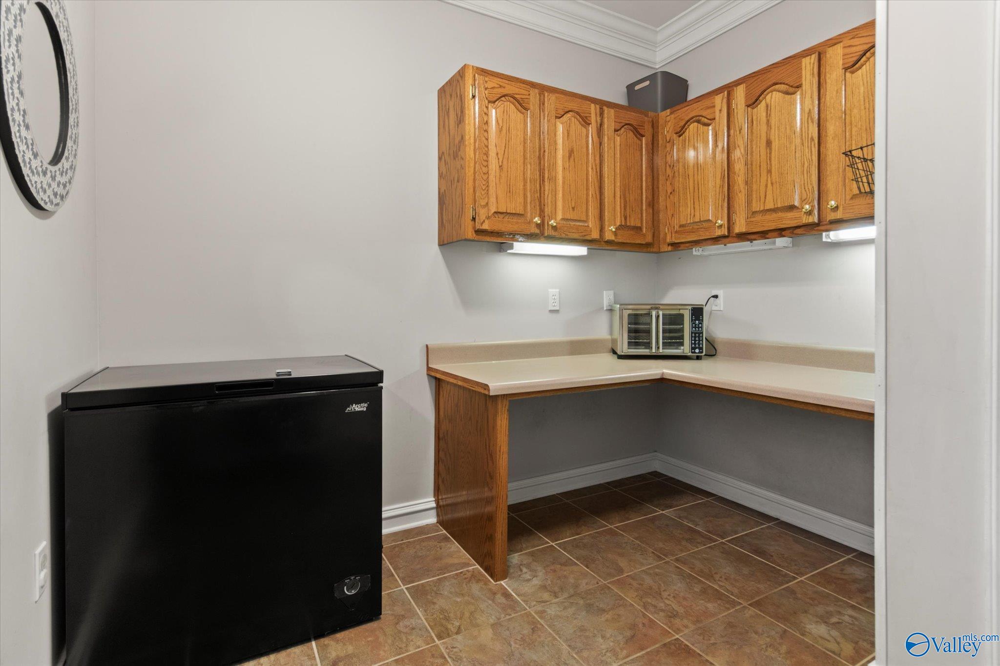 615 Country Club Drive