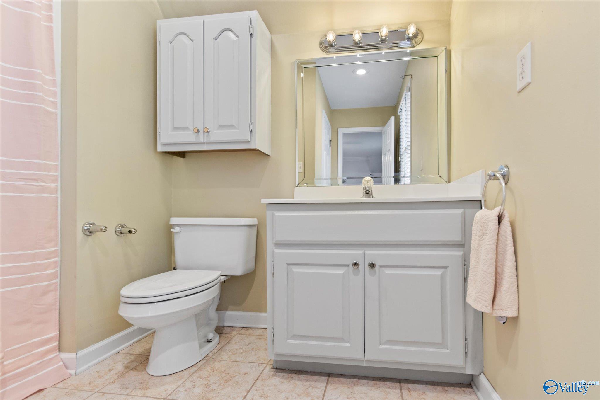 615 Country Club Drive