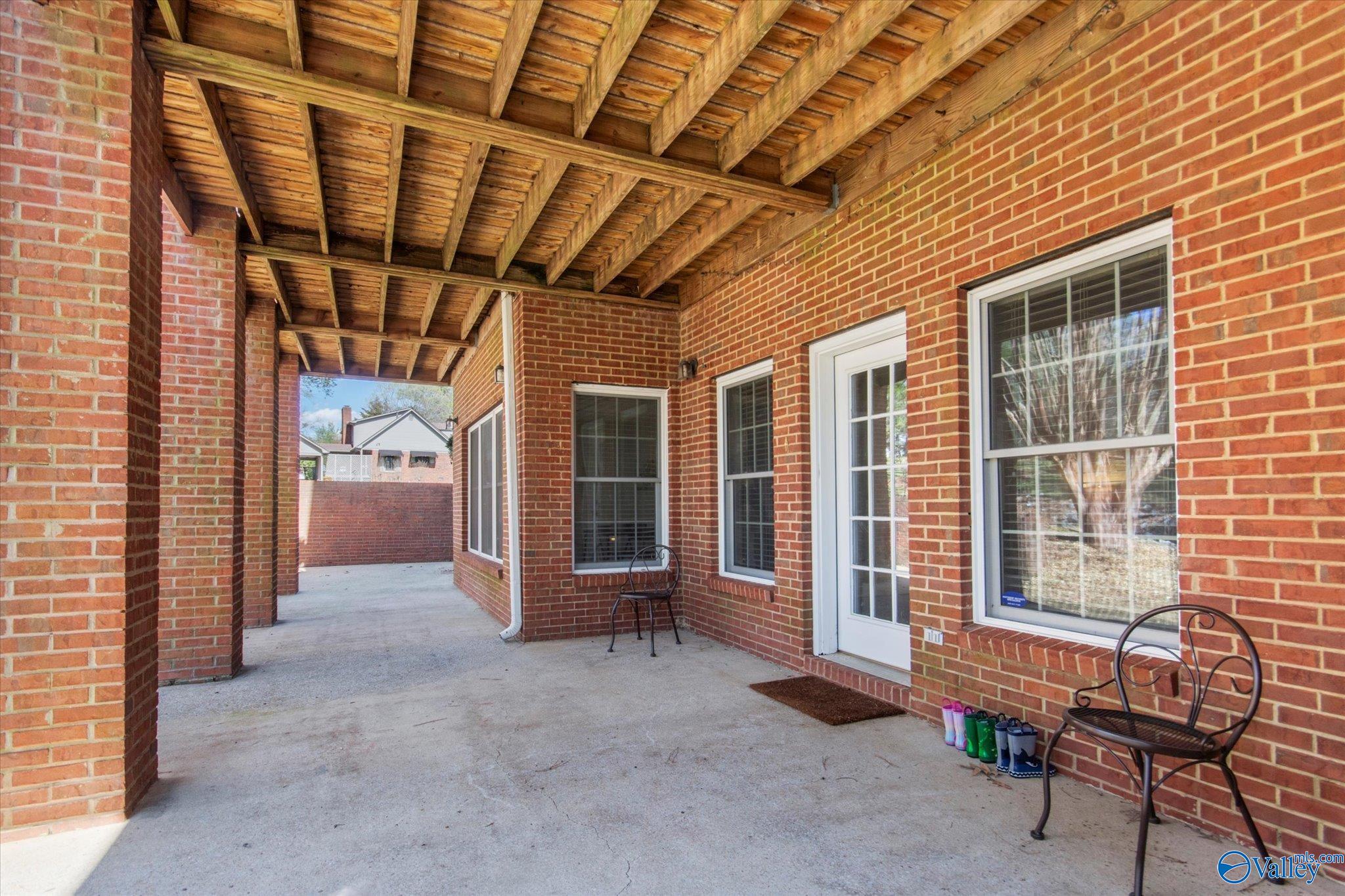 615 Country Club Drive