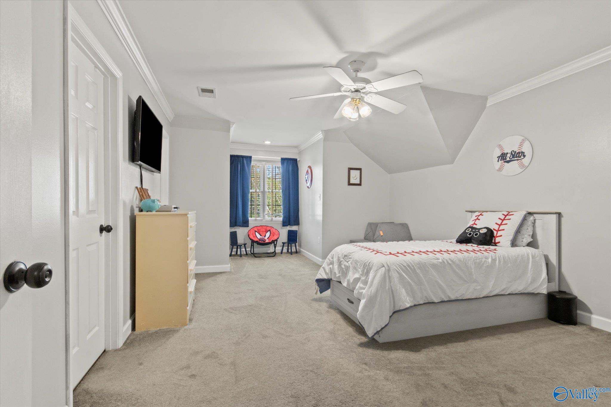 615 Country Club Drive