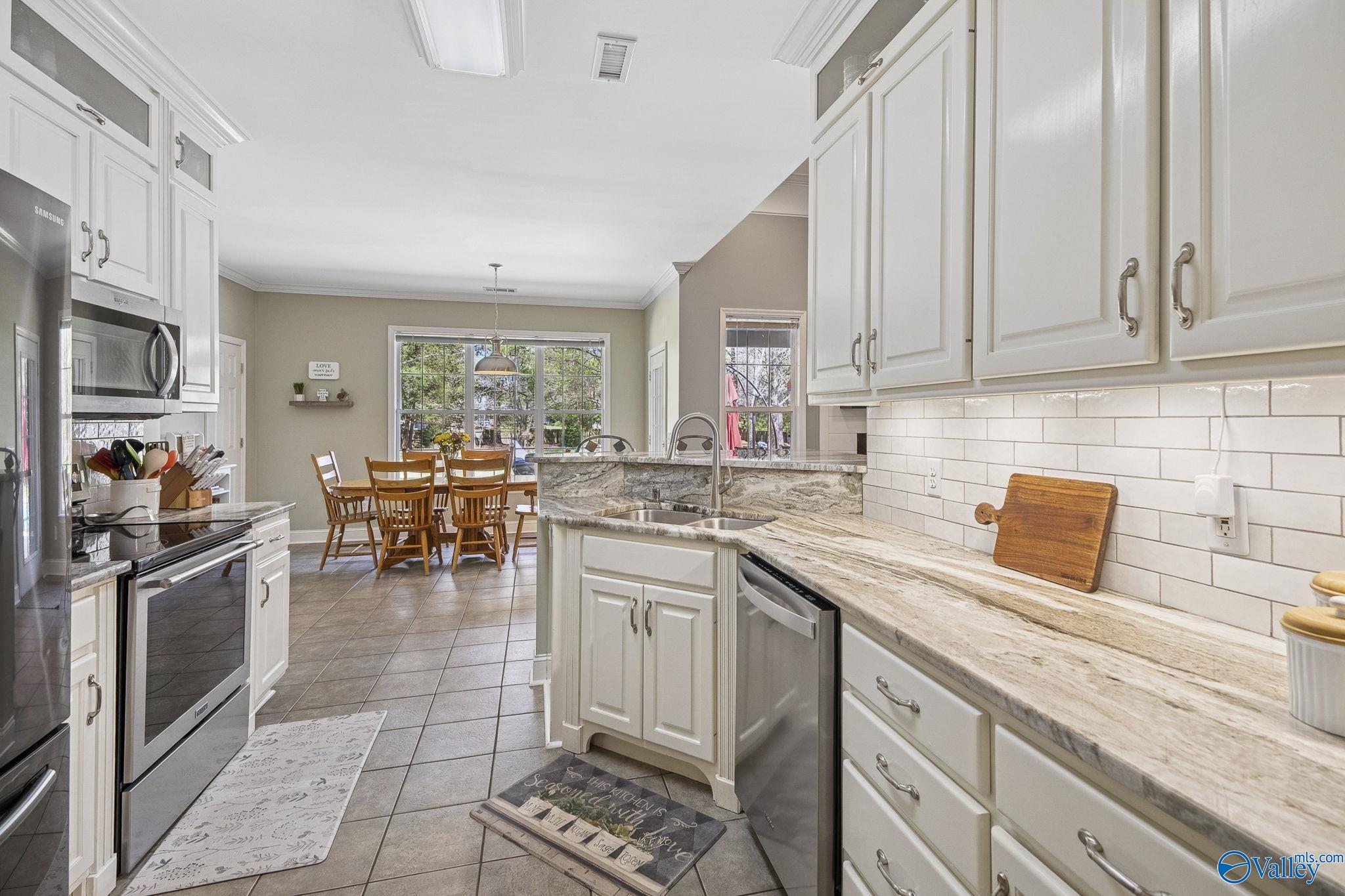 105 Turtle Bank Court