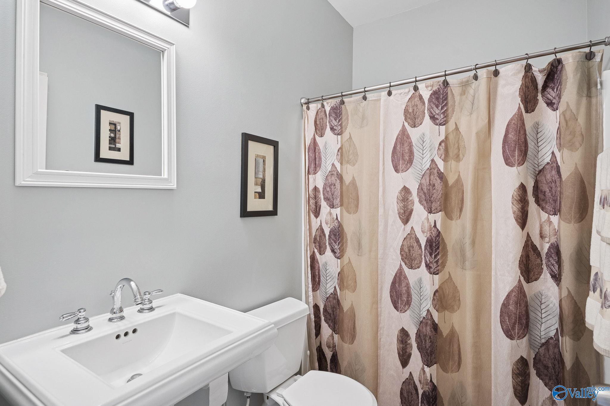 105 Turtle Bank Court