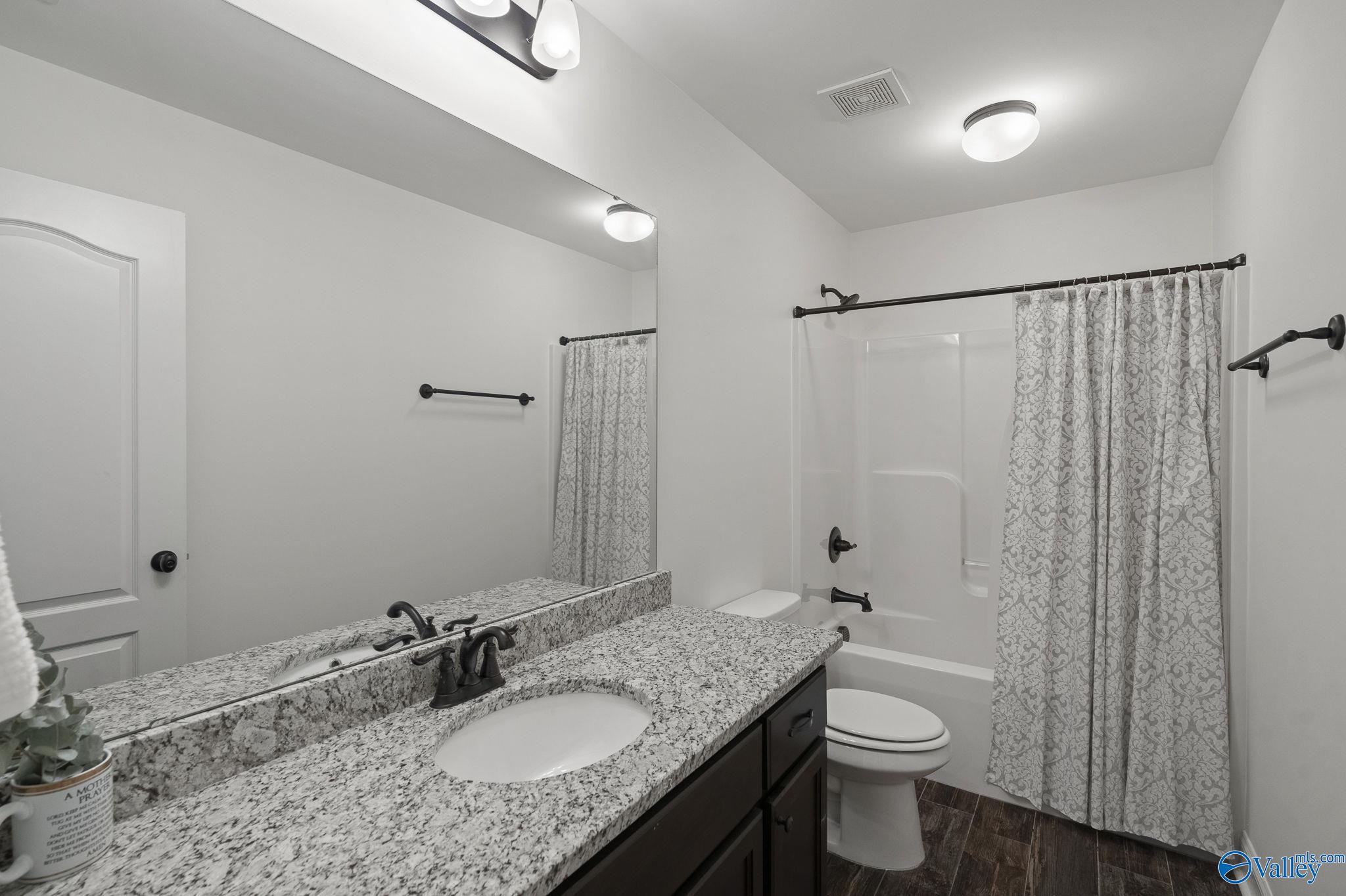 11 SE Braewick Place