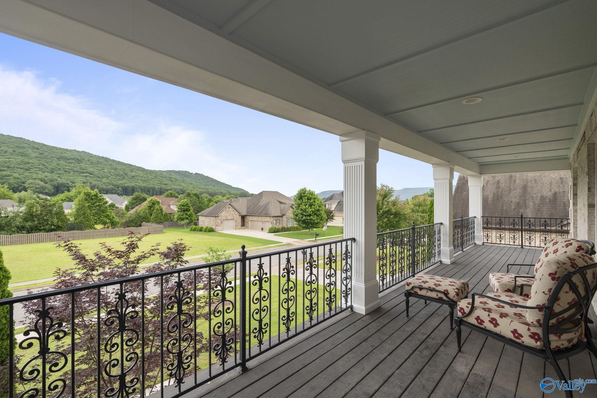 11 SE Braewick Place