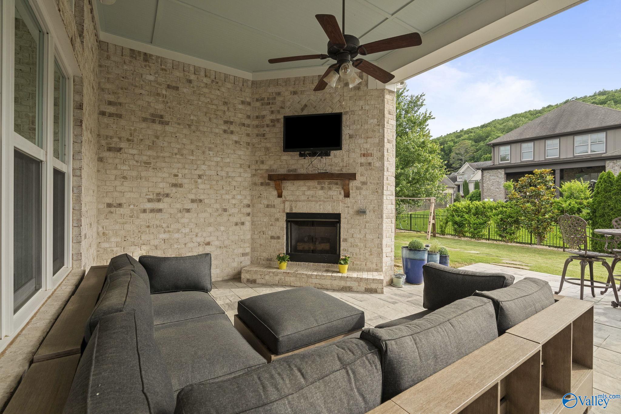 11 SE Braewick Place