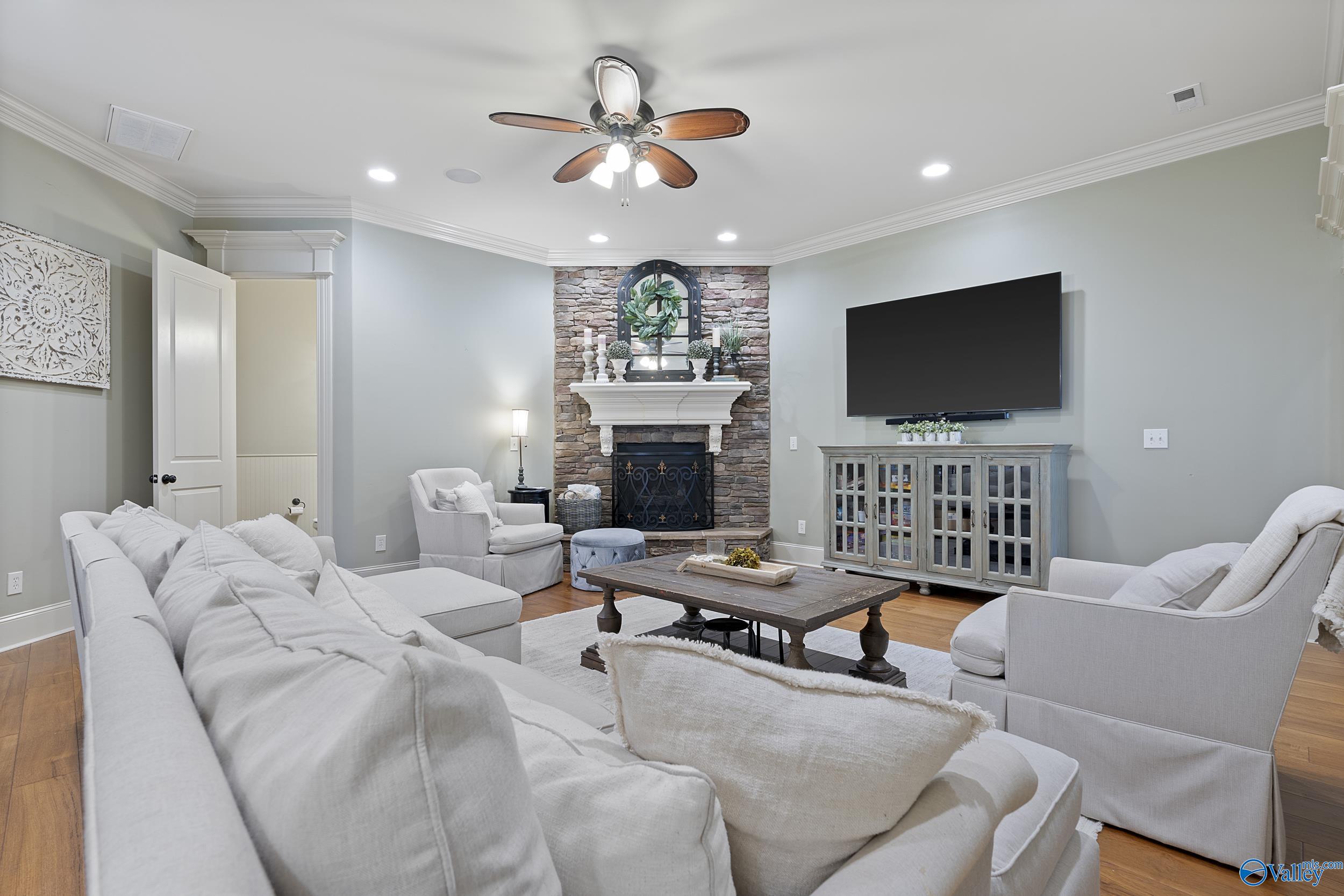 203 Coach Lamp Drive