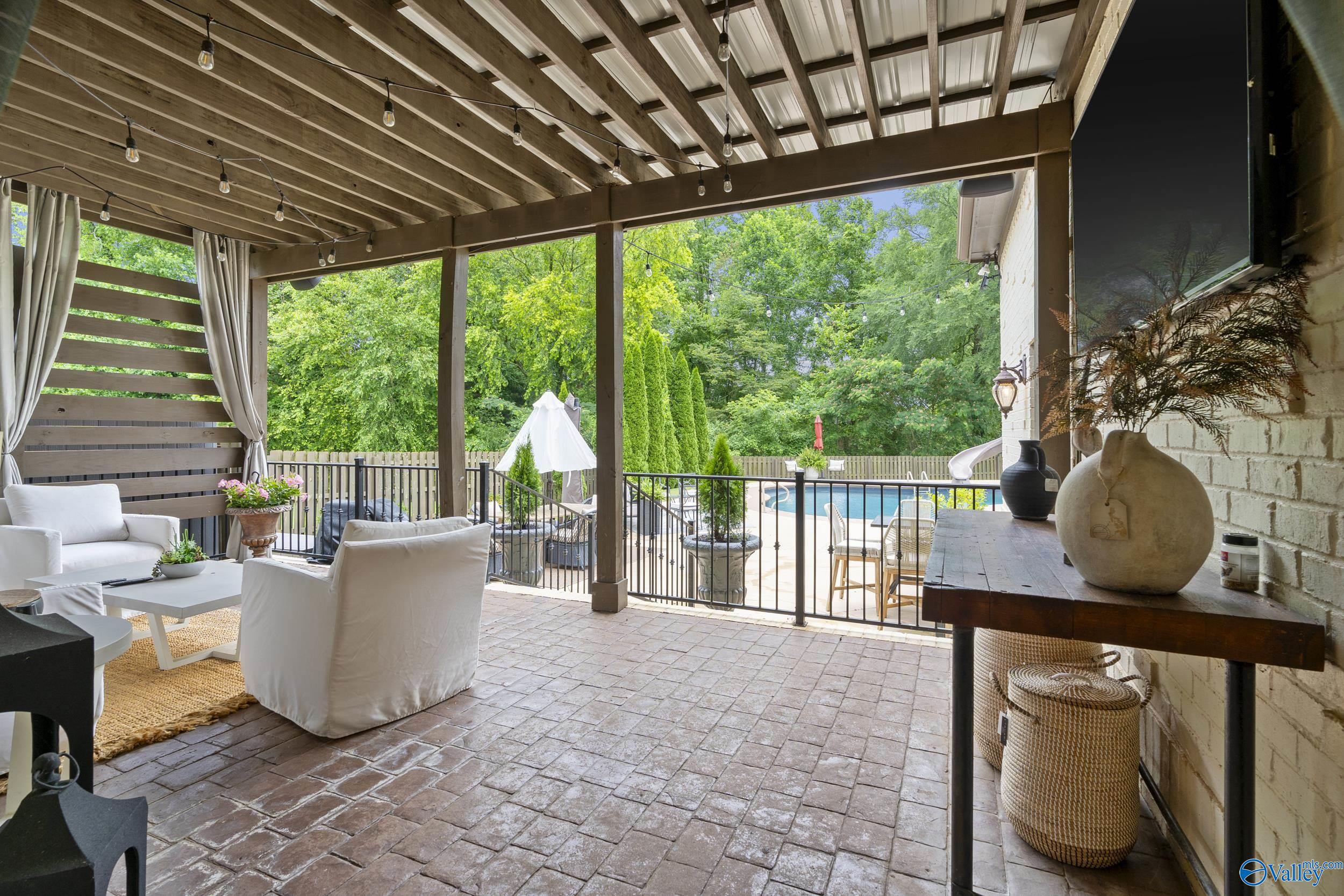 203 Coach Lamp Drive