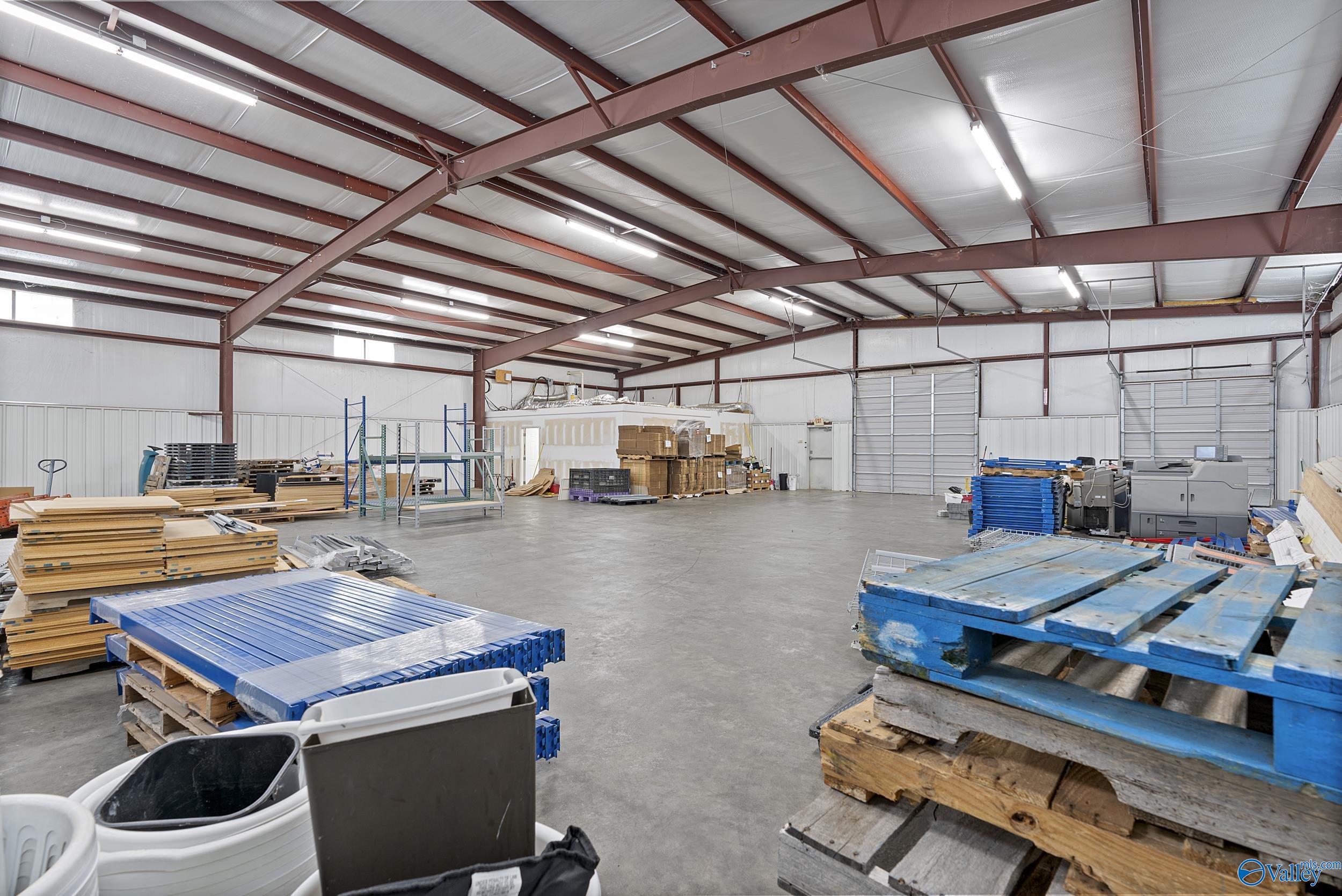 120 Commerce Street # 123 Unit: 119-123