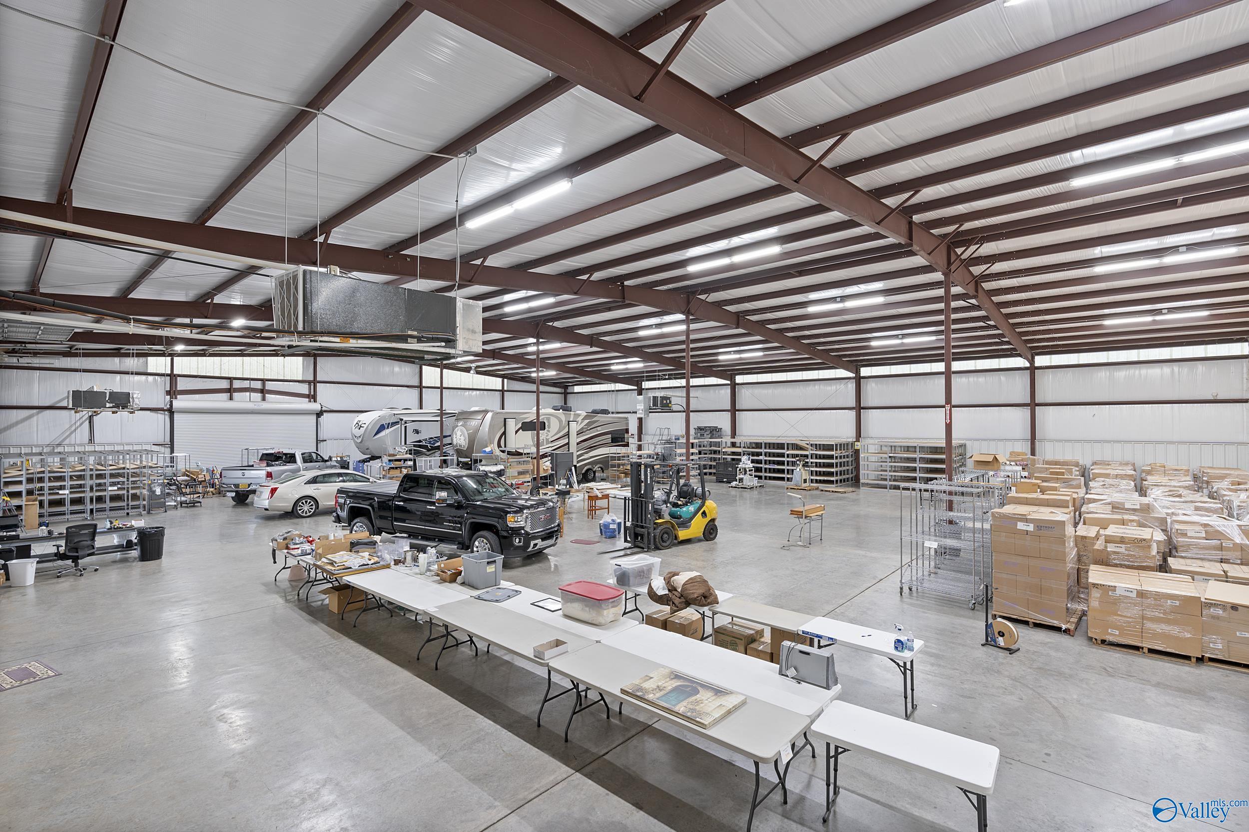 120 Commerce Street # 123 Unit: 119-123