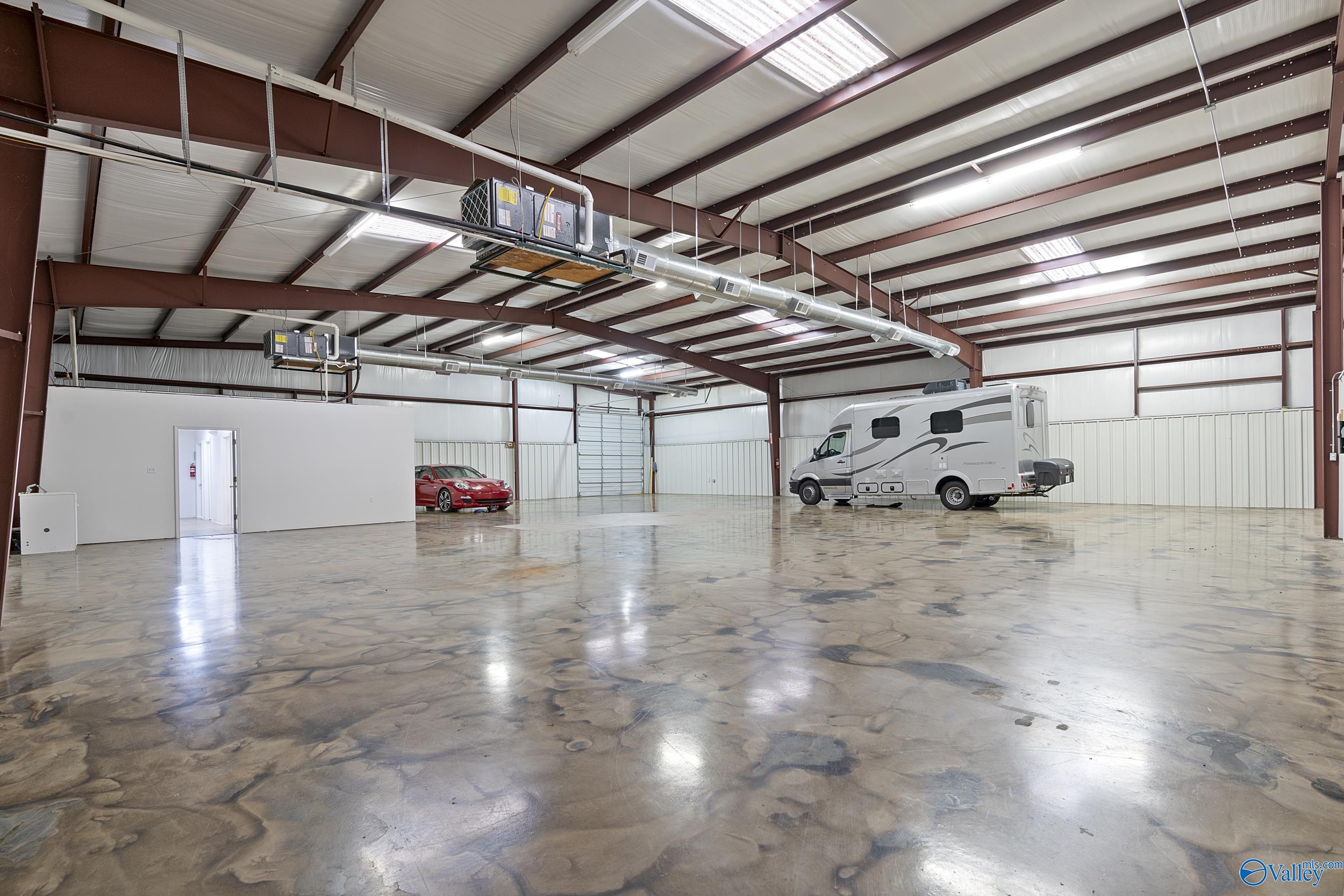 120 Commerce Street # 123 Unit: 119-123