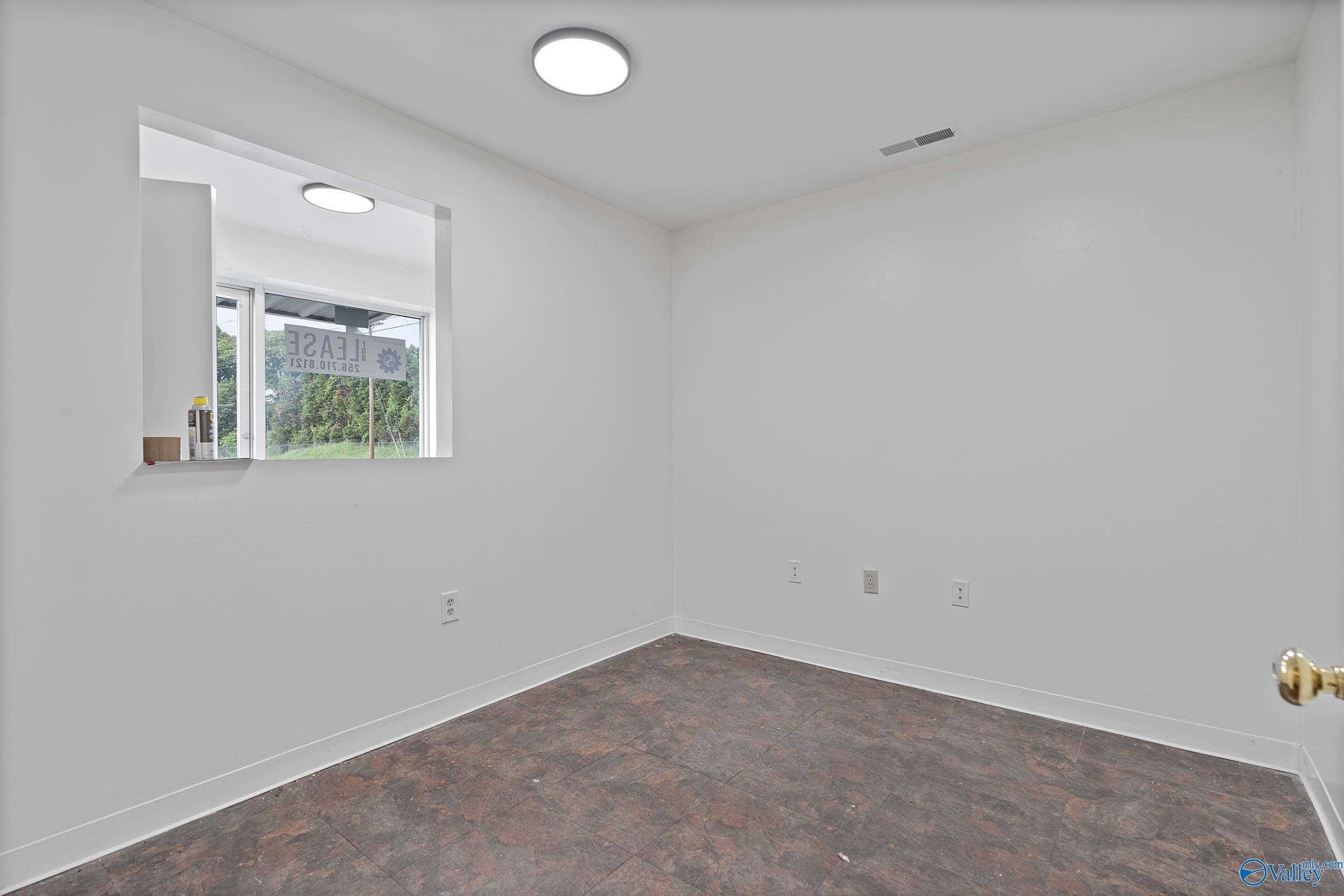 120 Commerce Street # 123 Unit: 119-123