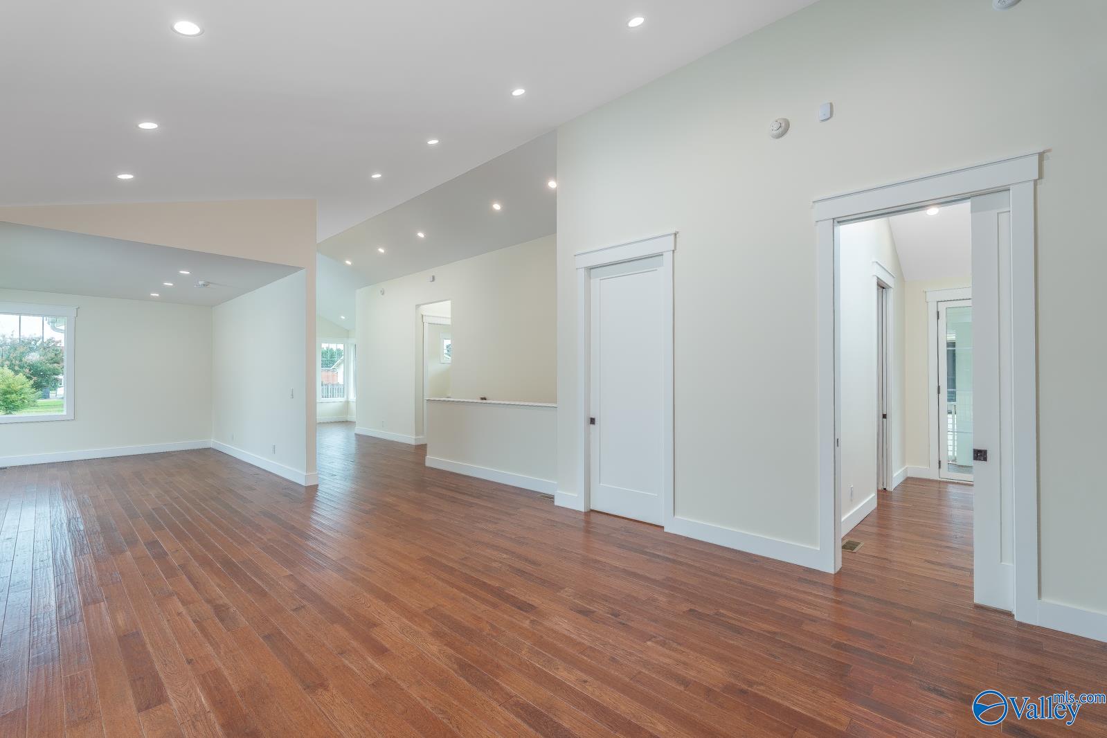 109 W 2nd Street