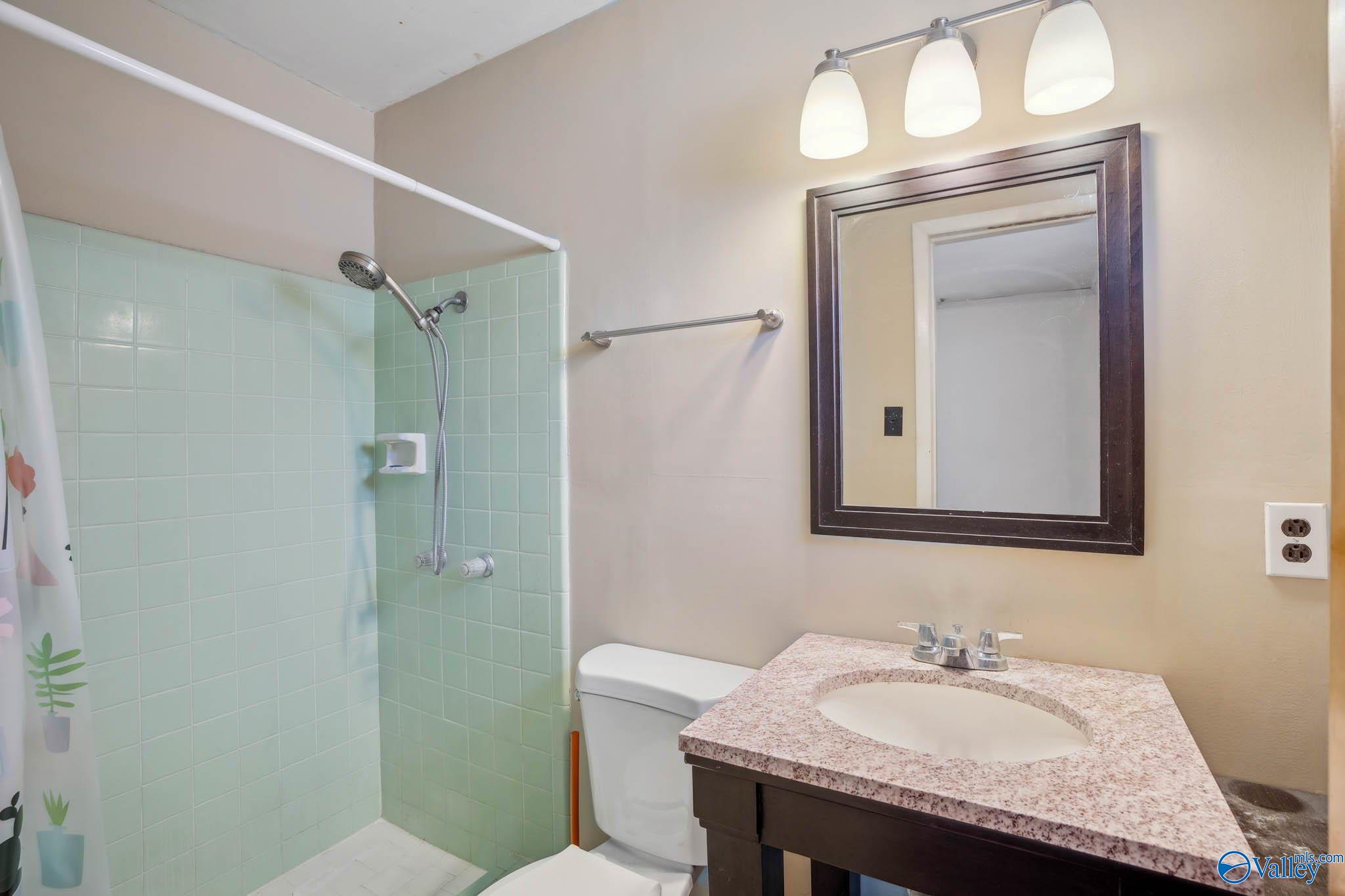 1426 NE Rison Avenue