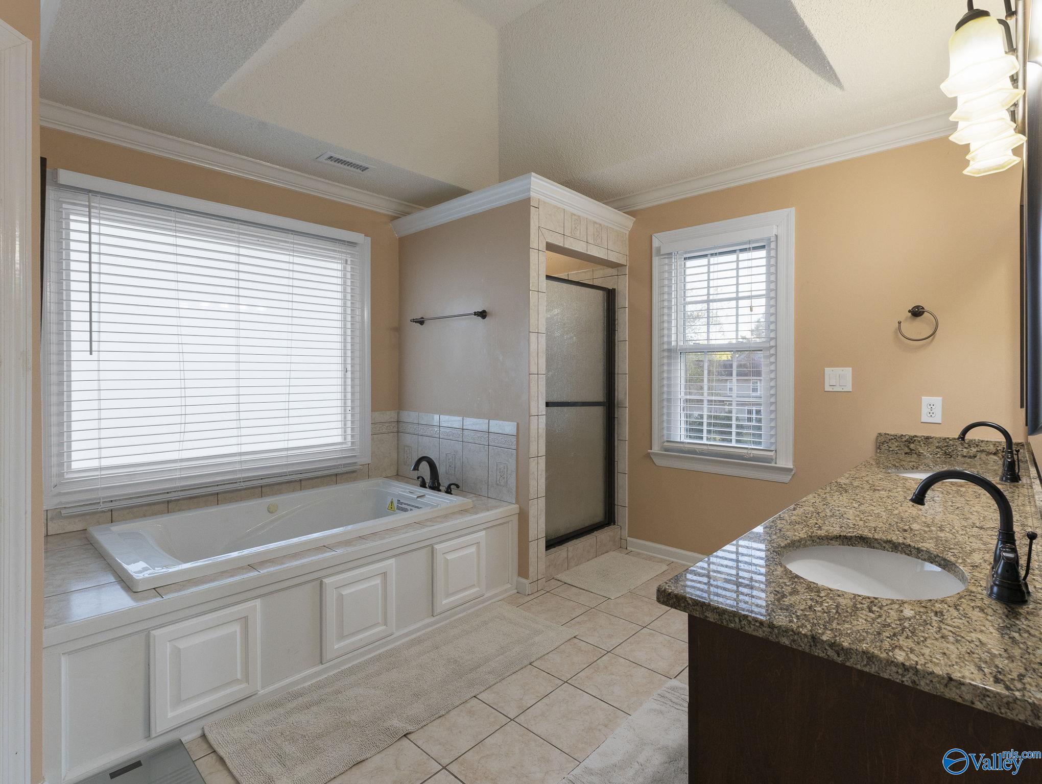 103 Lanthorn Circle