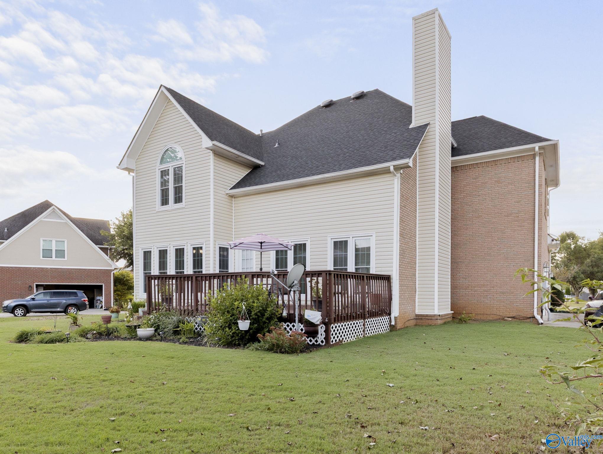 103 Lanthorn Circle