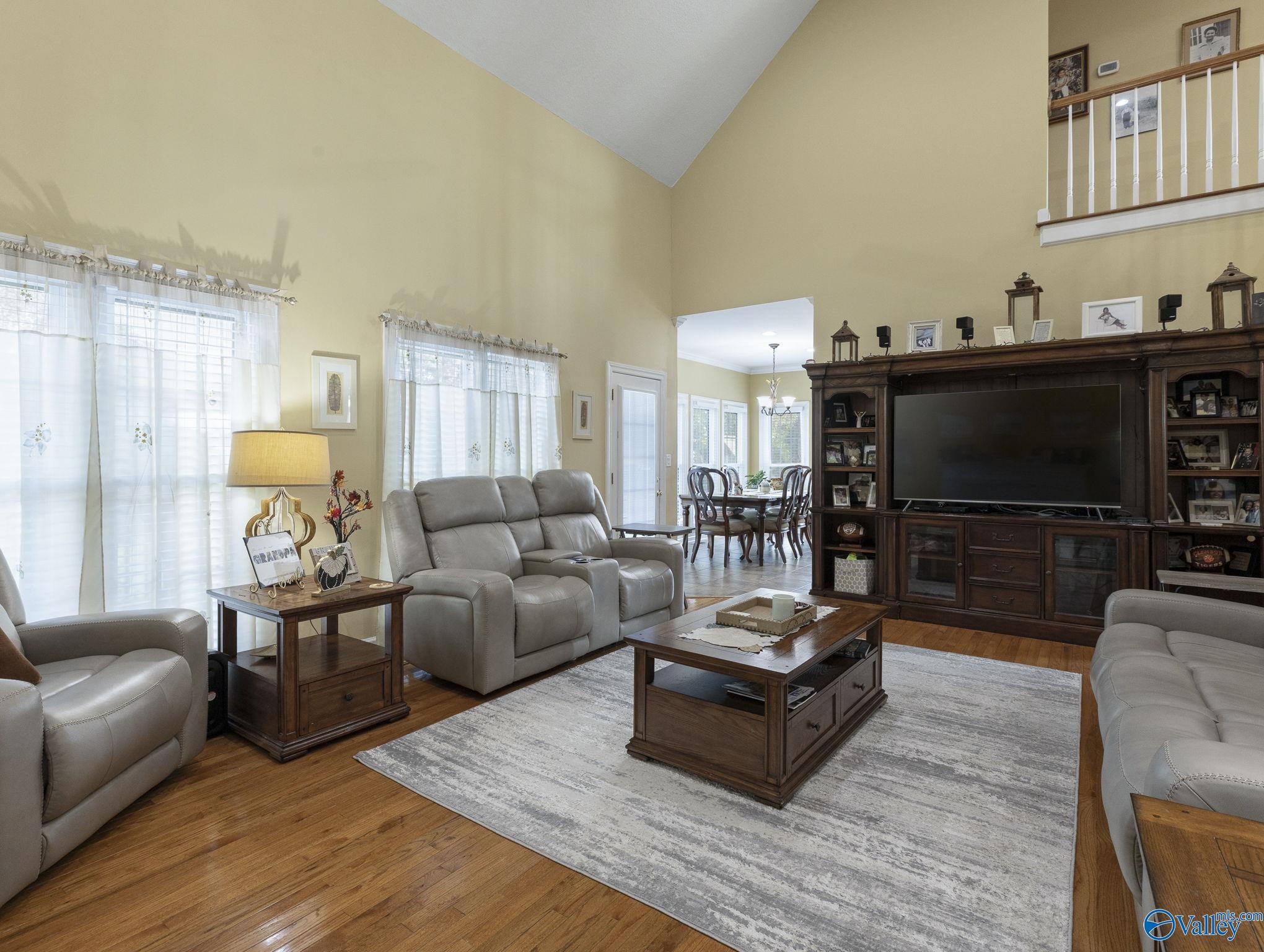 103 Lanthorn Circle