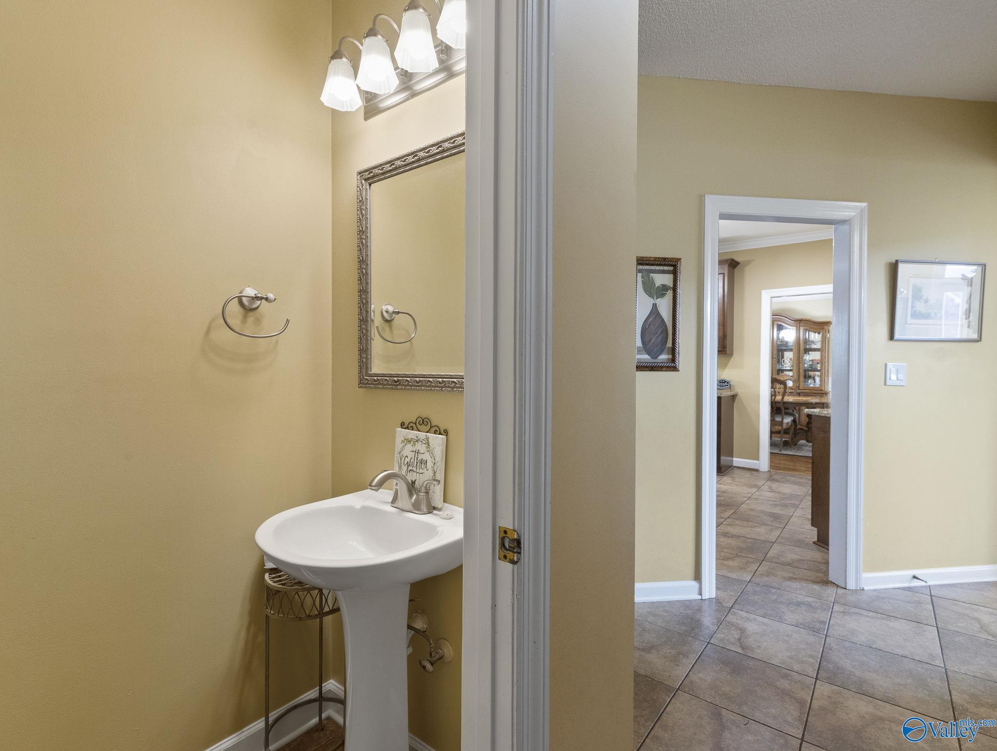 103 Lanthorn Circle