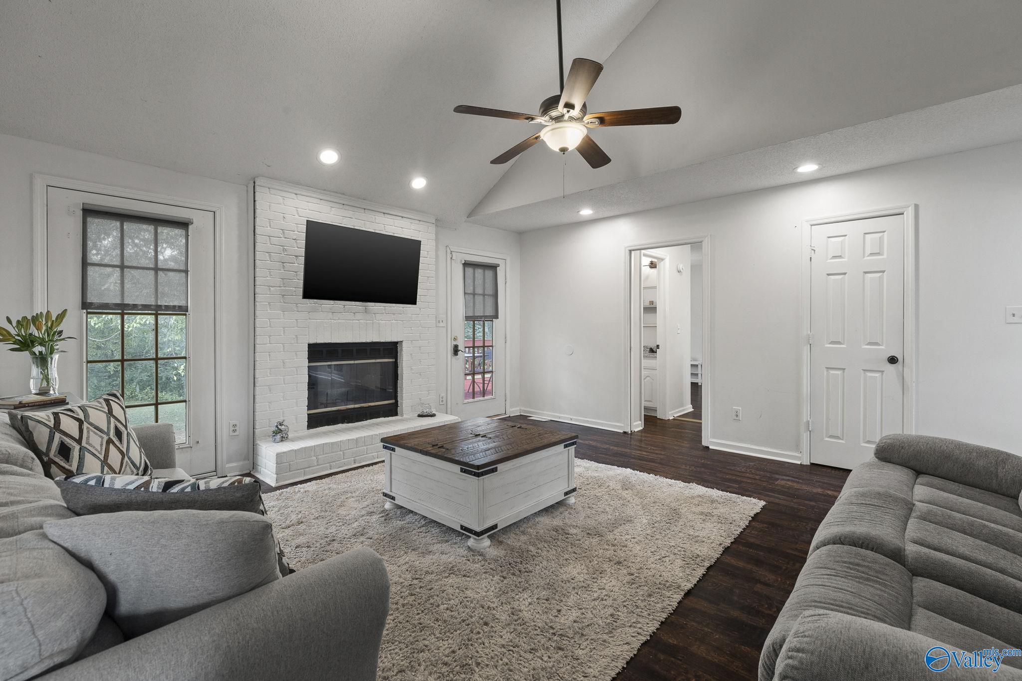 6609 Amberlee Lane NW, Huntsville