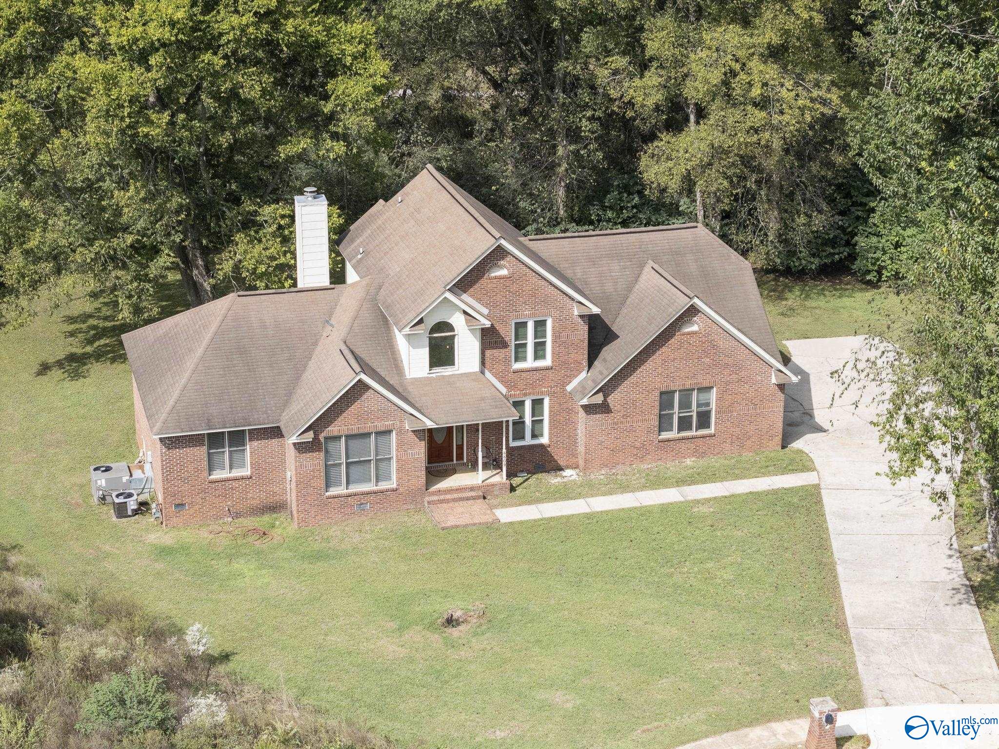 6609 Amberlee Lane NW, Huntsville
