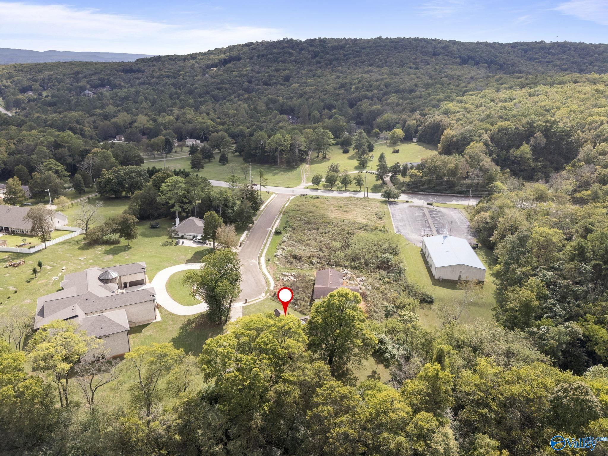 6609 Amberlee Lane NW, Huntsville