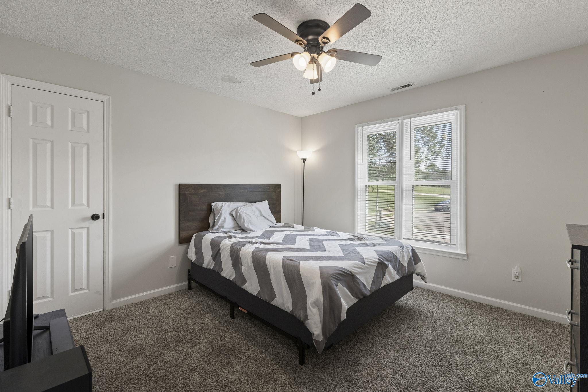 6609 Amberlee Lane NW, Huntsville