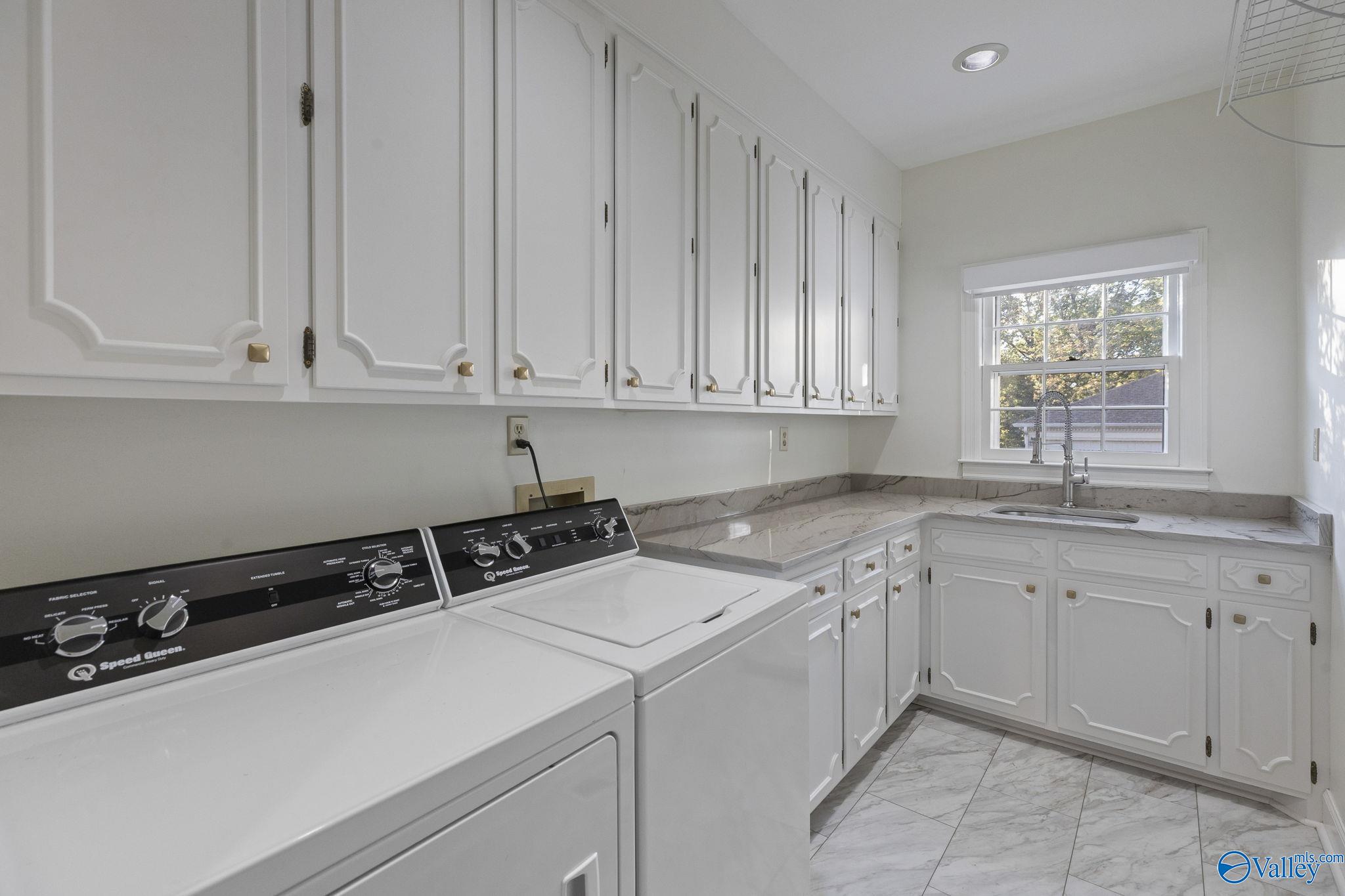1213 Deborah Drive SE, Huntsville