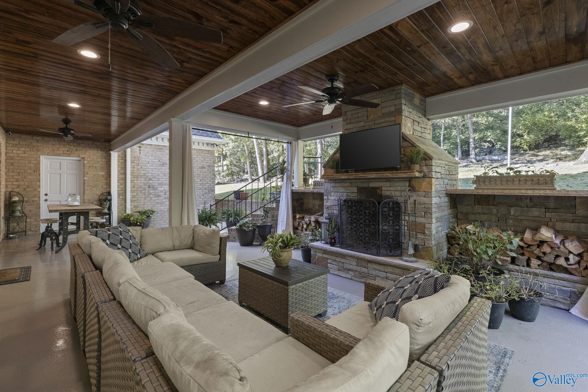 1213 Deborah Drive SE, Huntsville