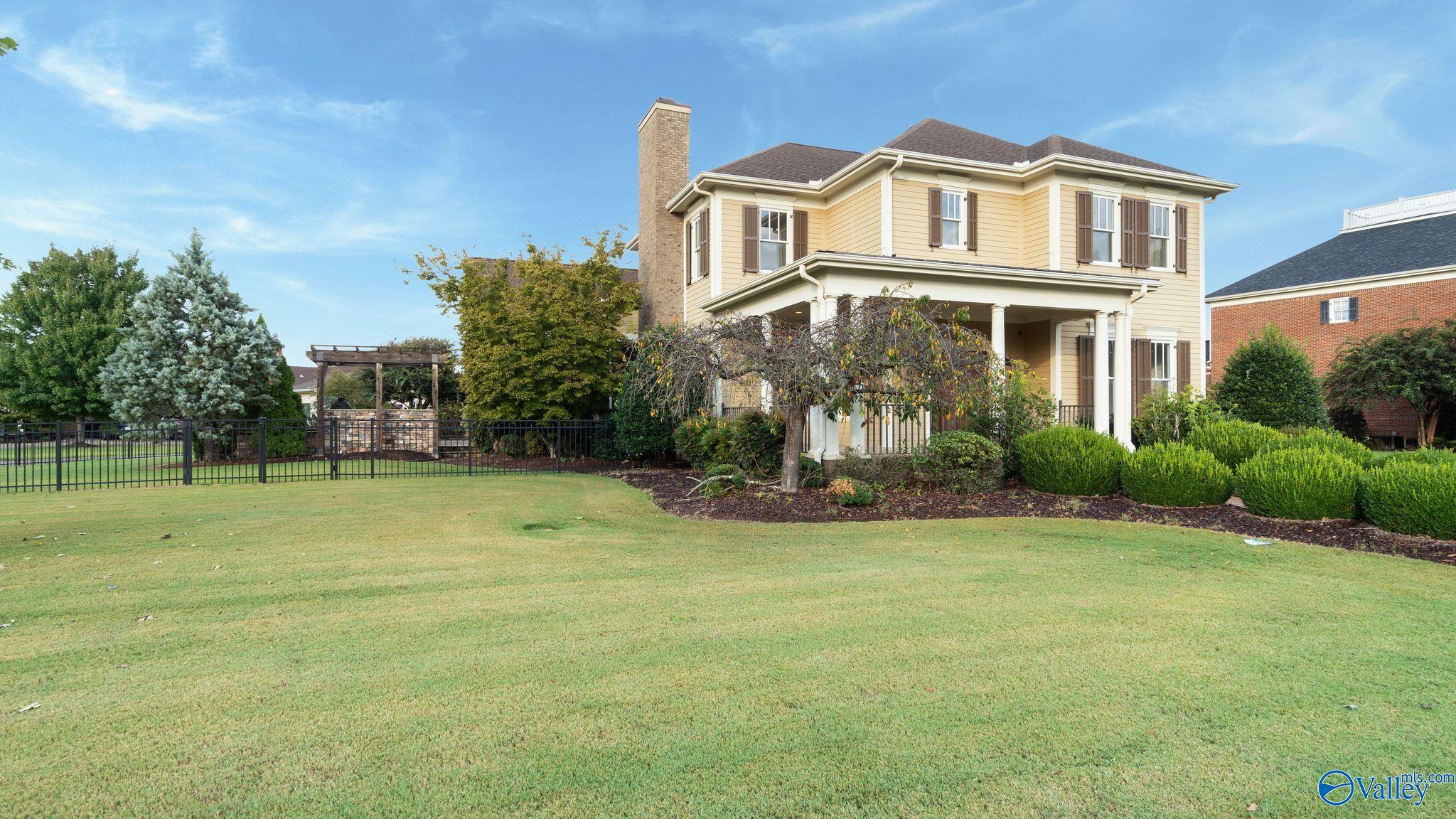 31 Lake Forest Blvd SW, Huntsville