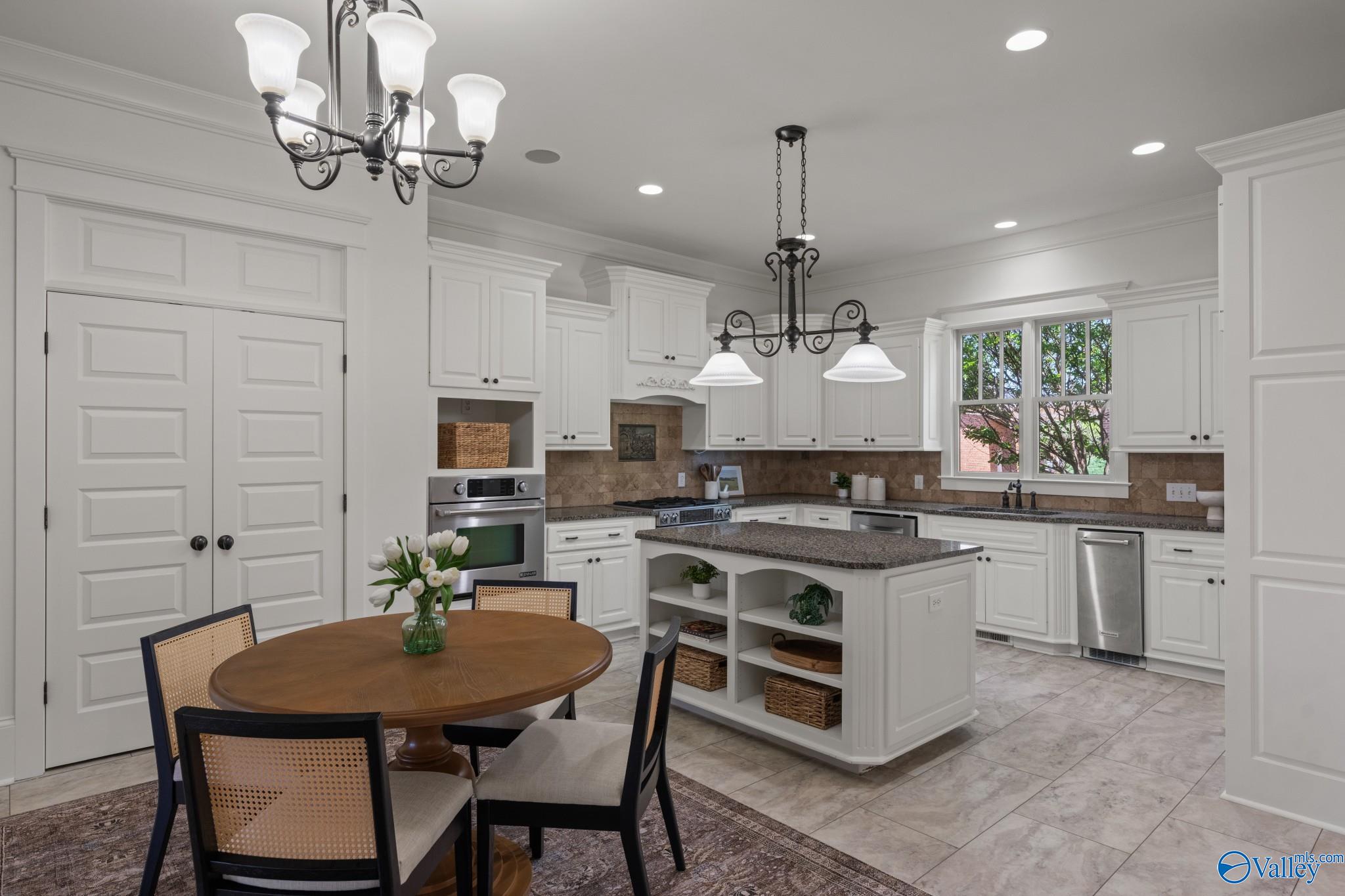 31 Lake Forest Blvd SW, Huntsville