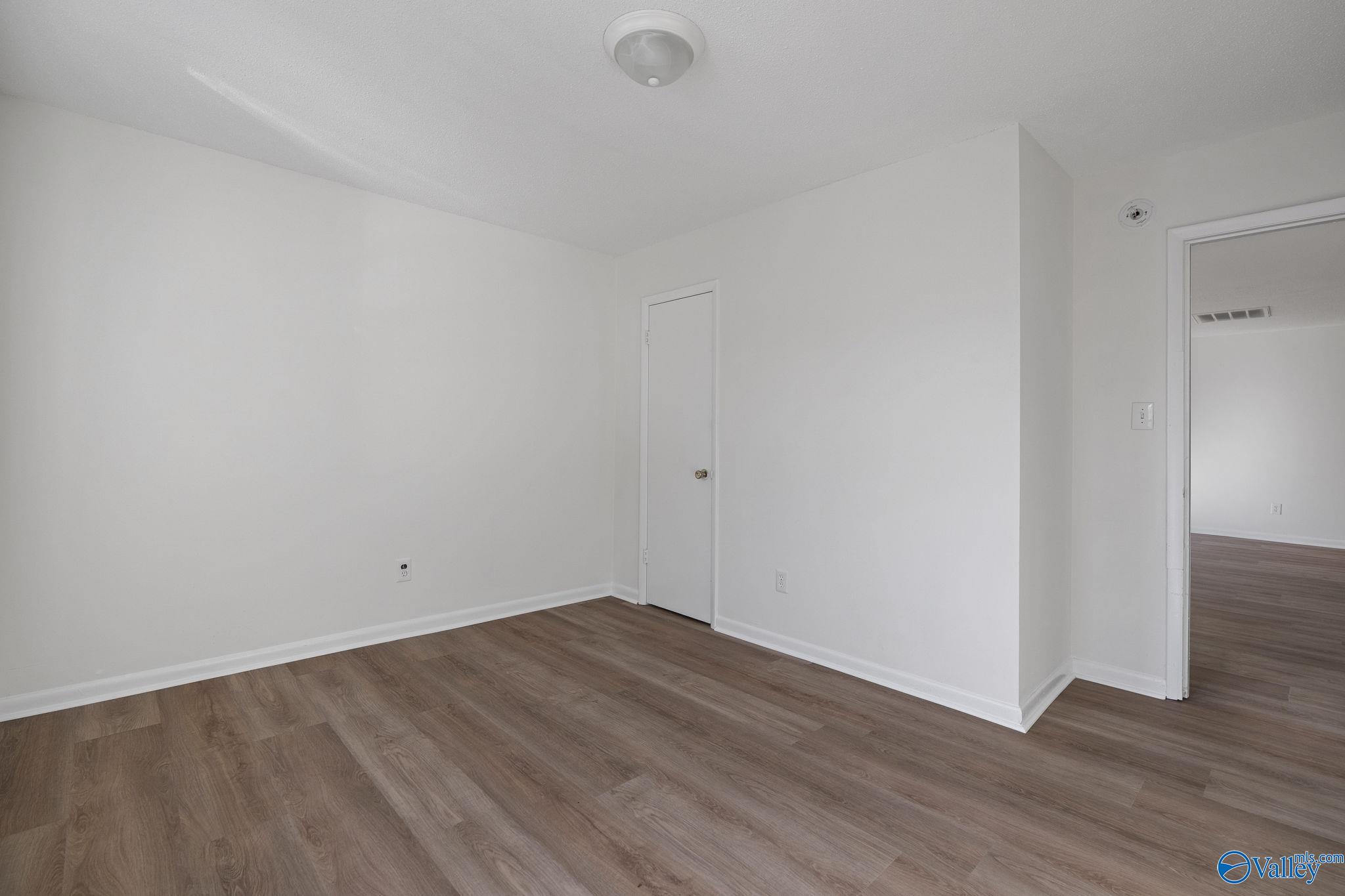 4318 Chalet Circle NW