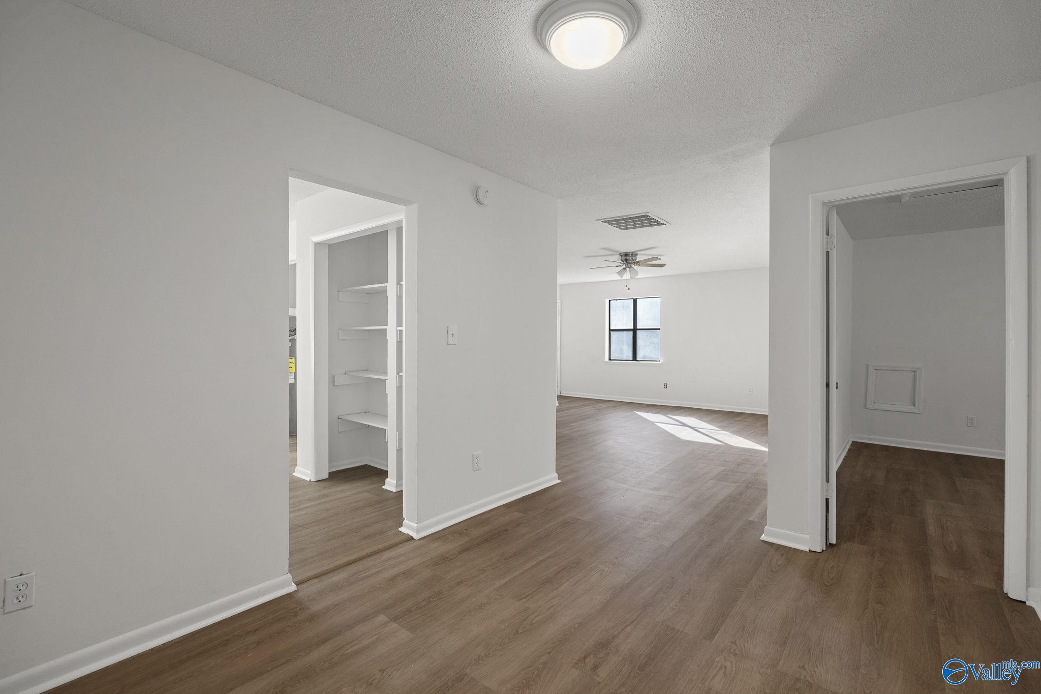 4318 Chalet Circle NW