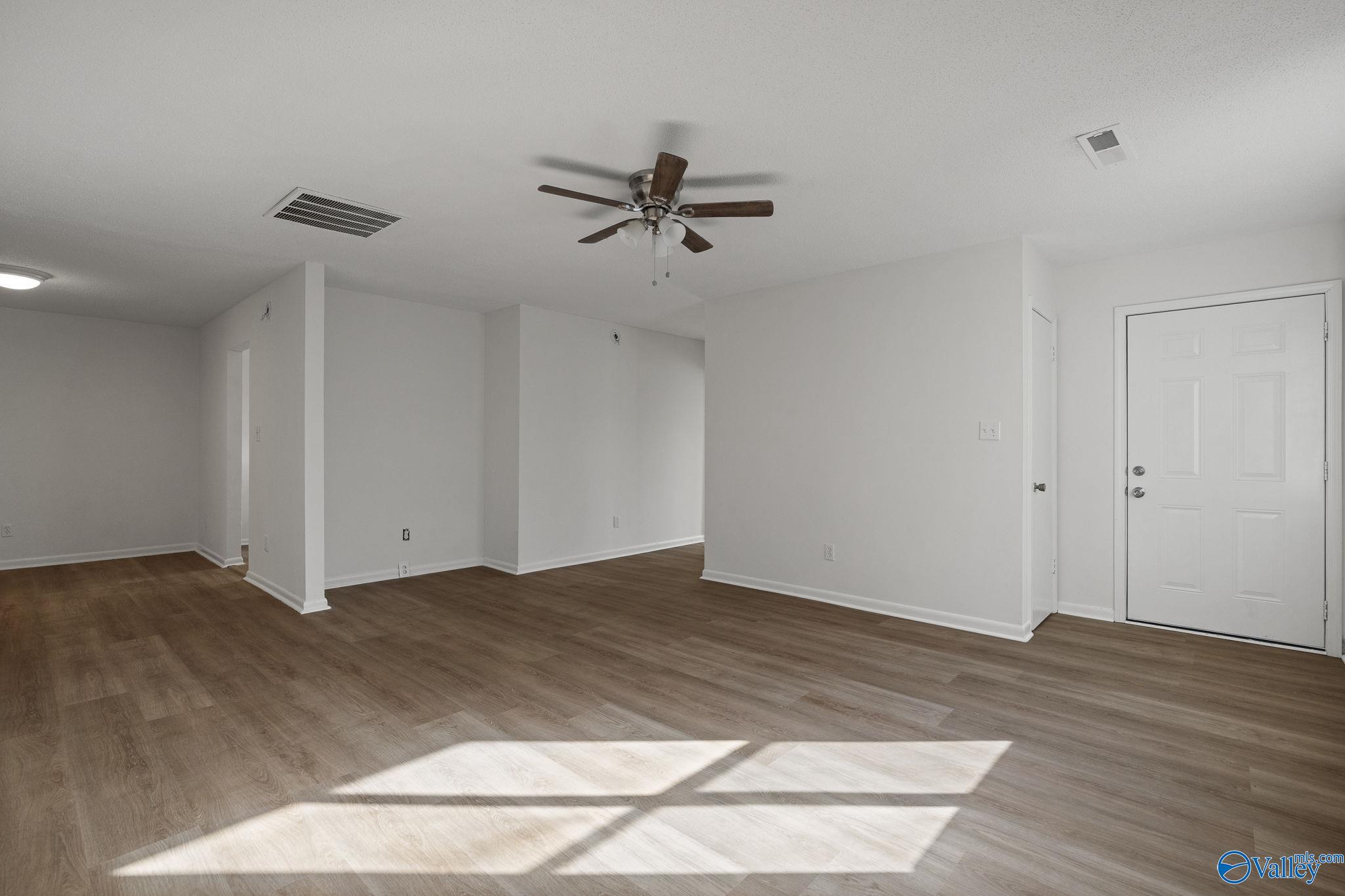 4318 Chalet Circle NW