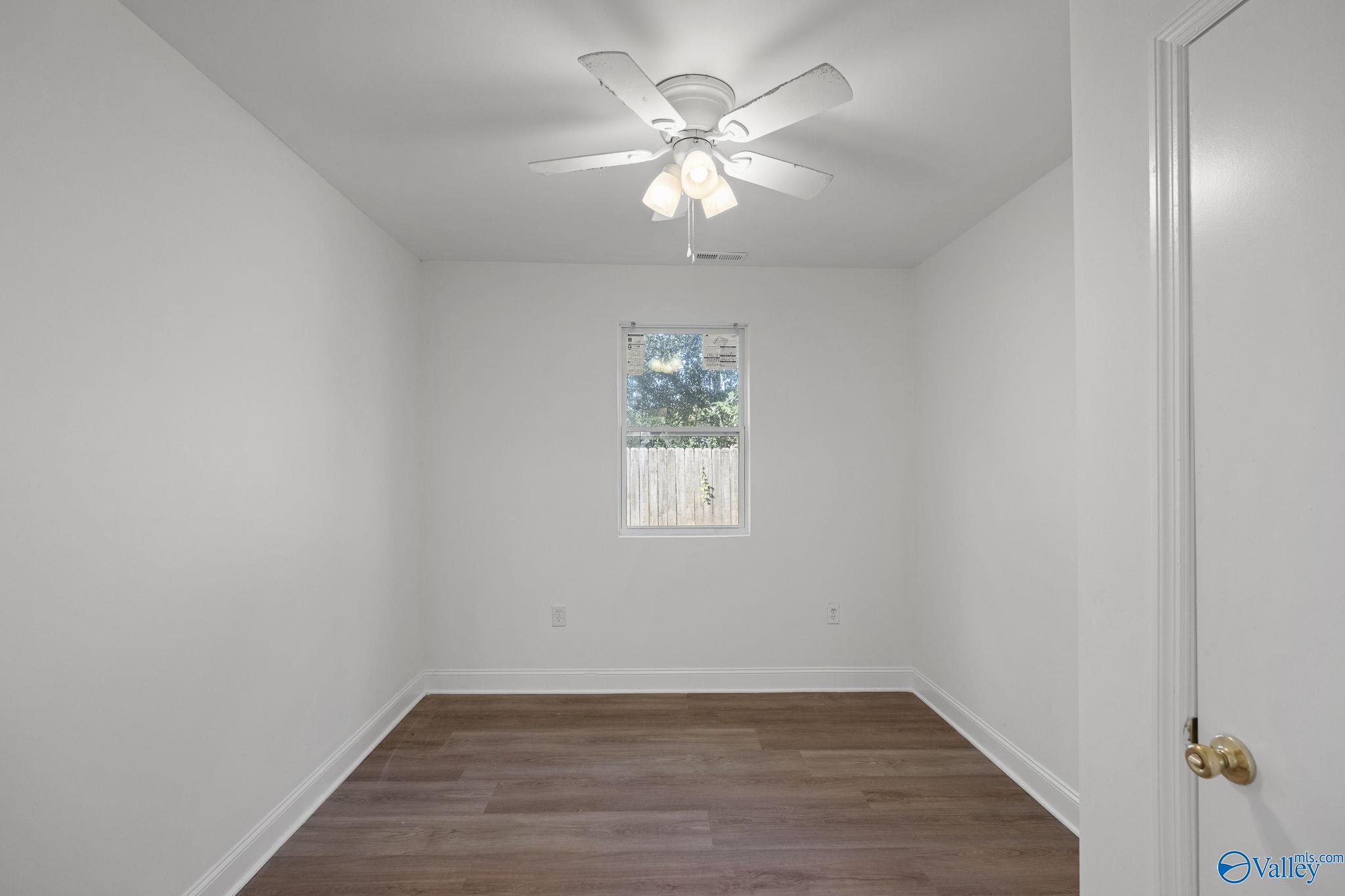 4318 Chalet Circle NW