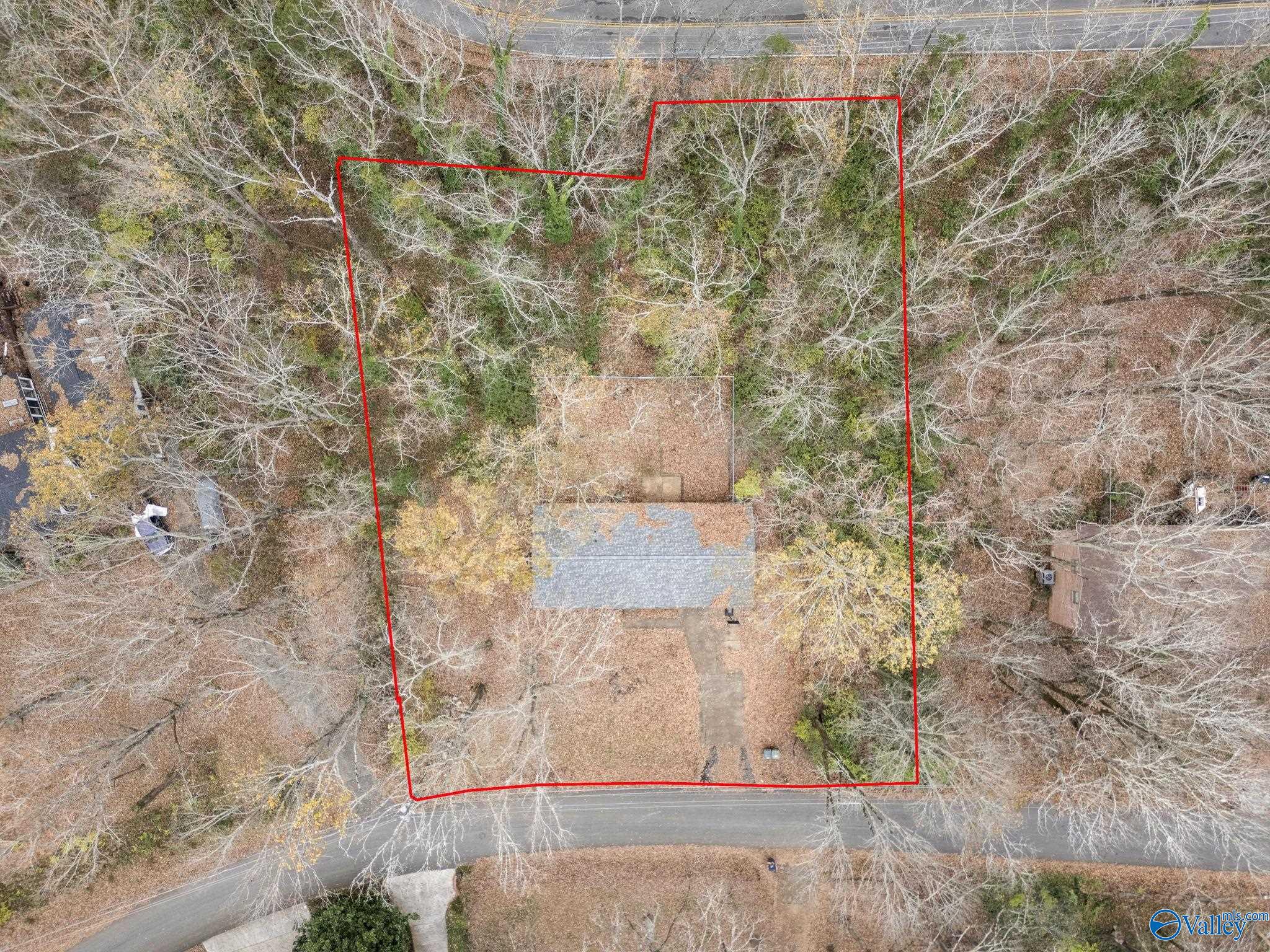 9527 Hemlock Drive SE