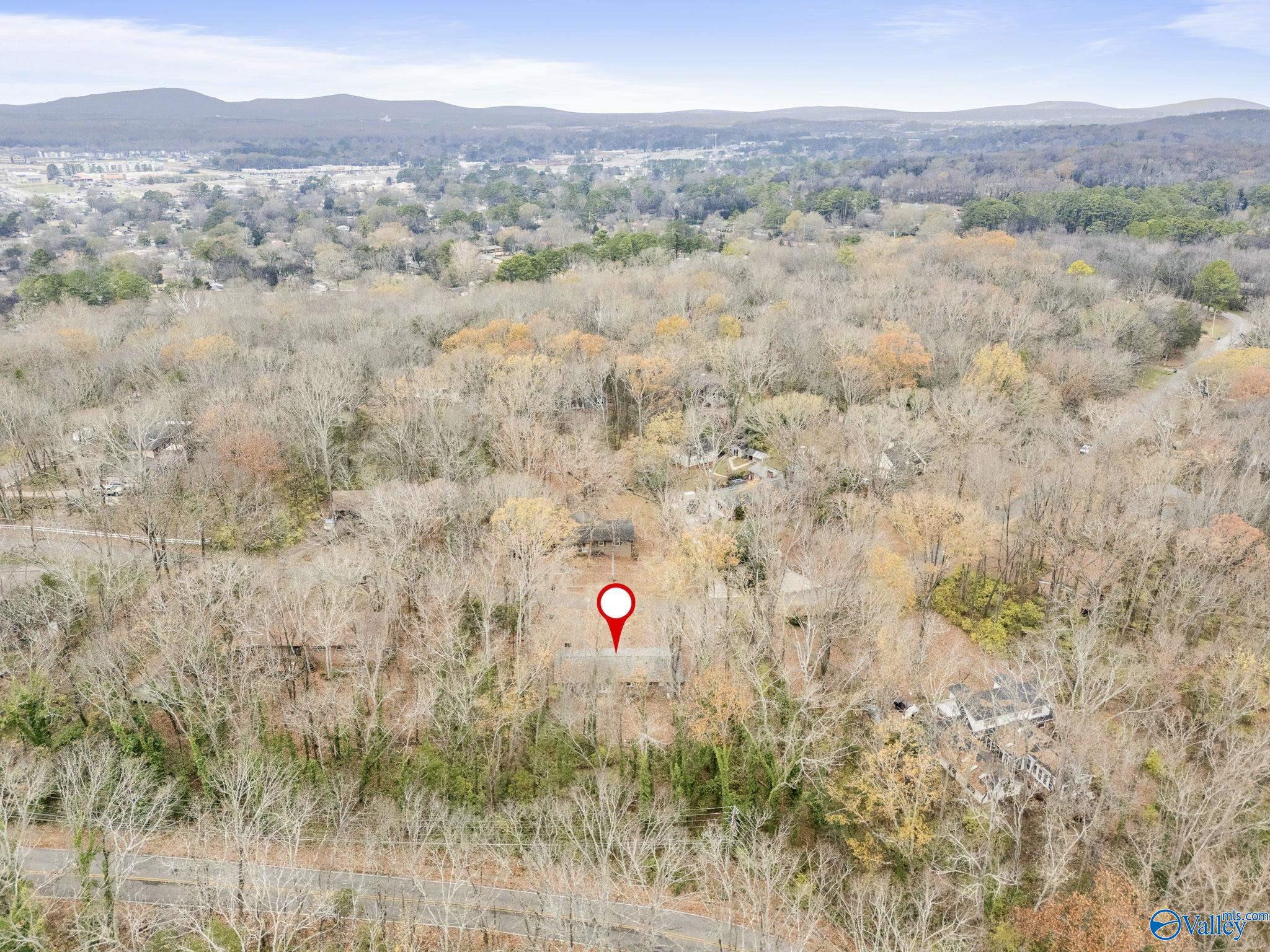 9527 Hemlock Drive SE