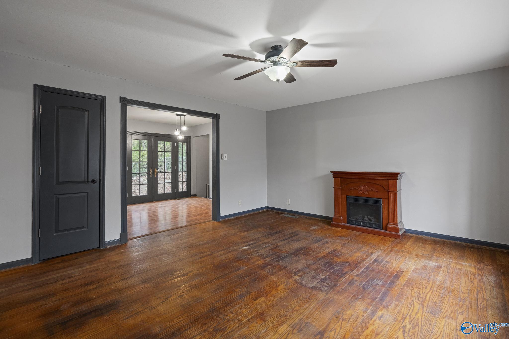 9527 Hemlock Drive SE