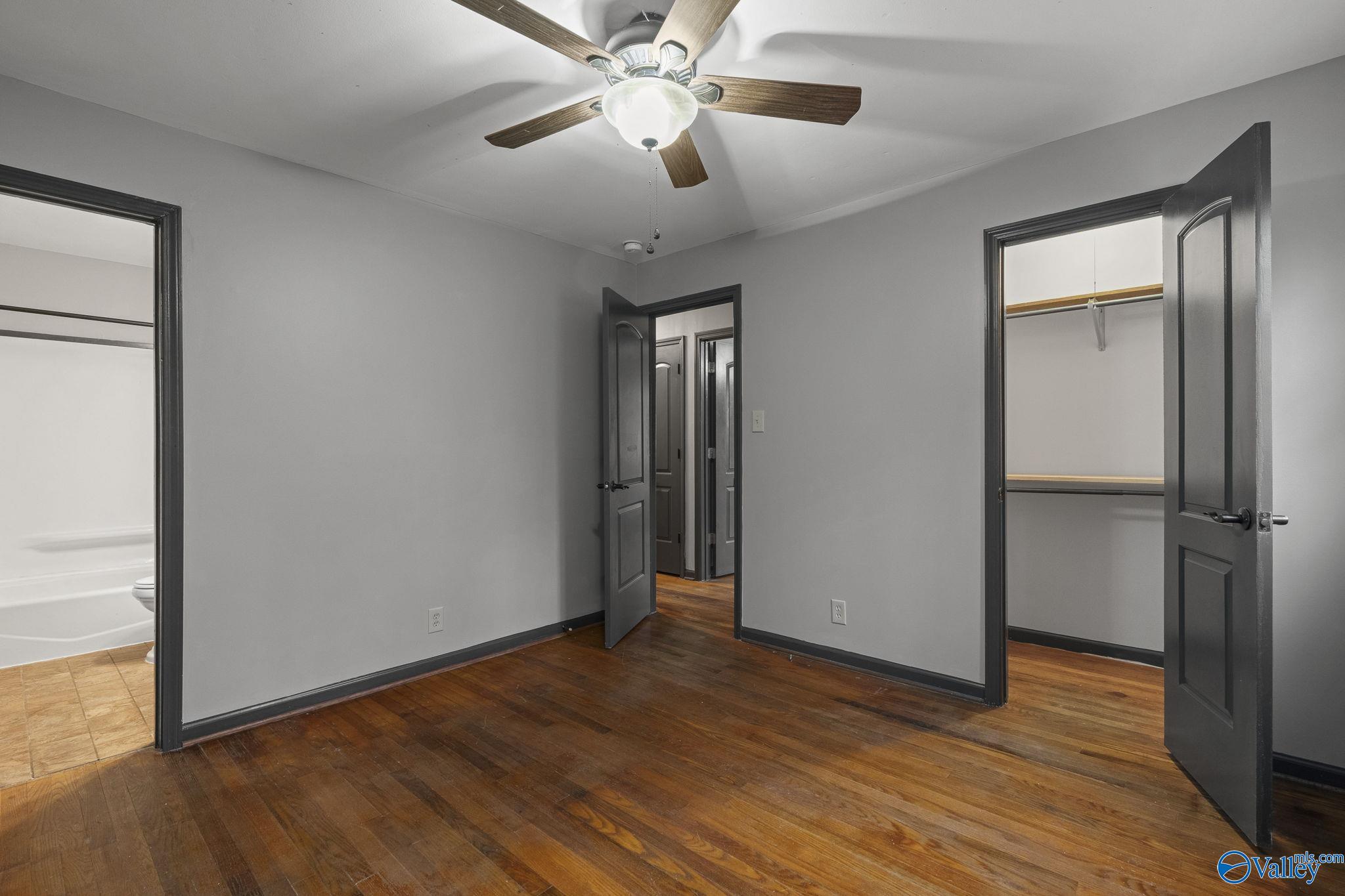 9527 Hemlock Drive SE