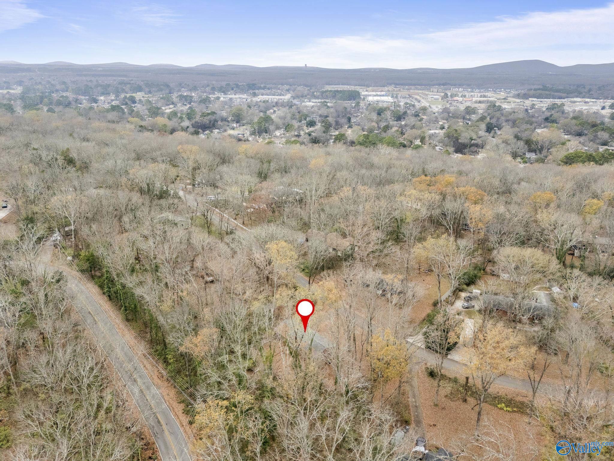 9527 Hemlock Drive SE