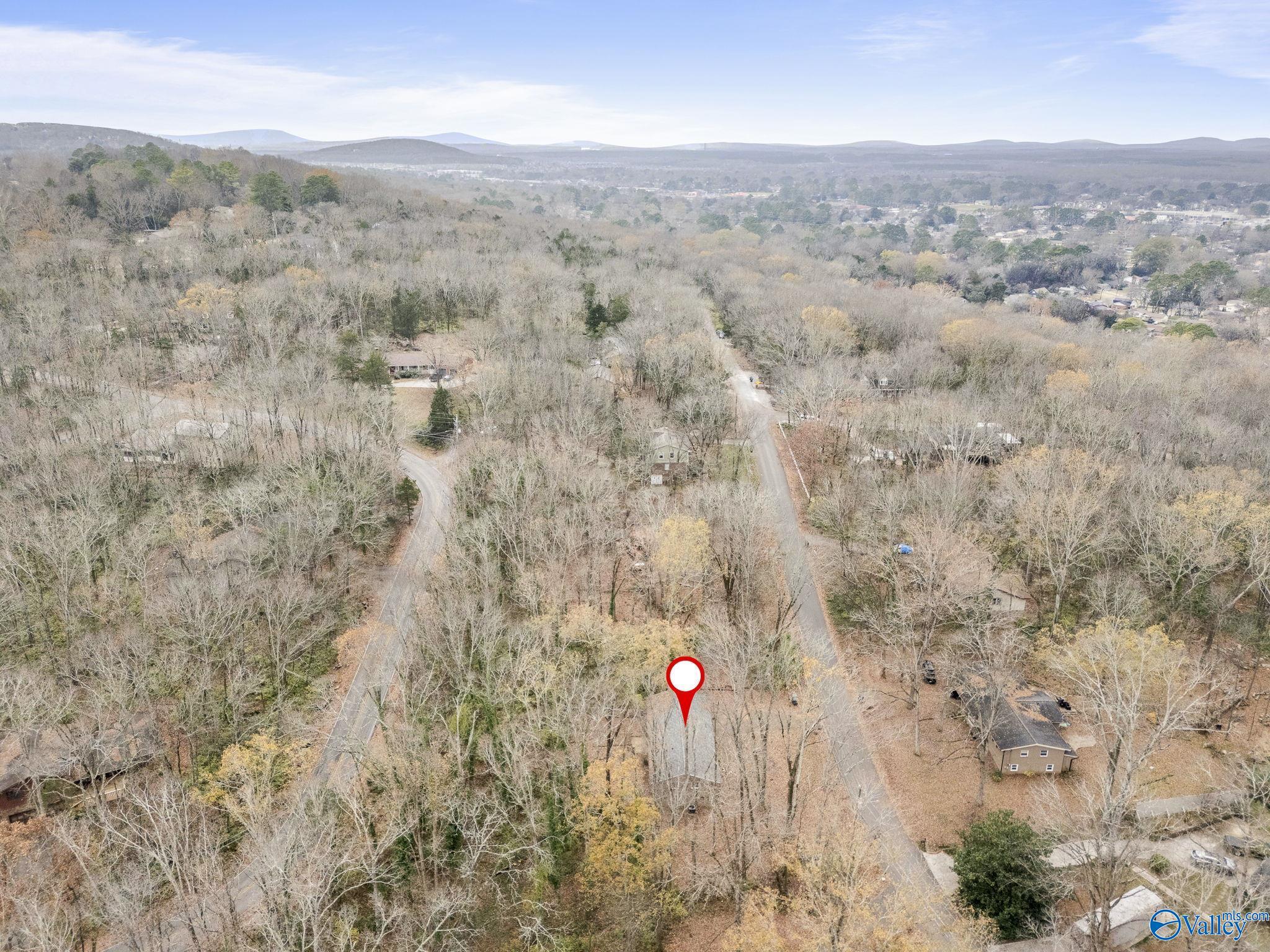 9527 Hemlock Drive SE