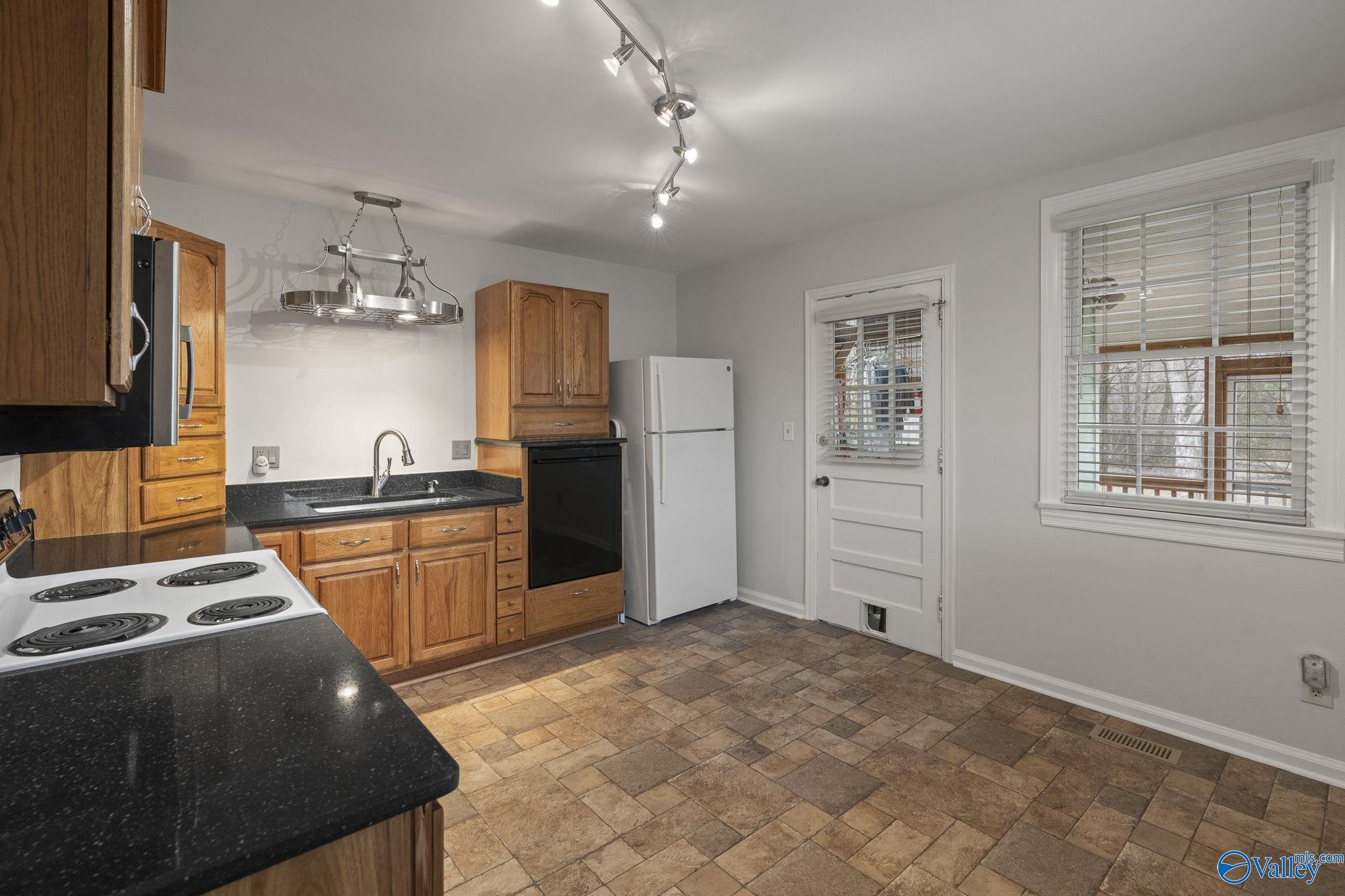 1103 Titus Street NE