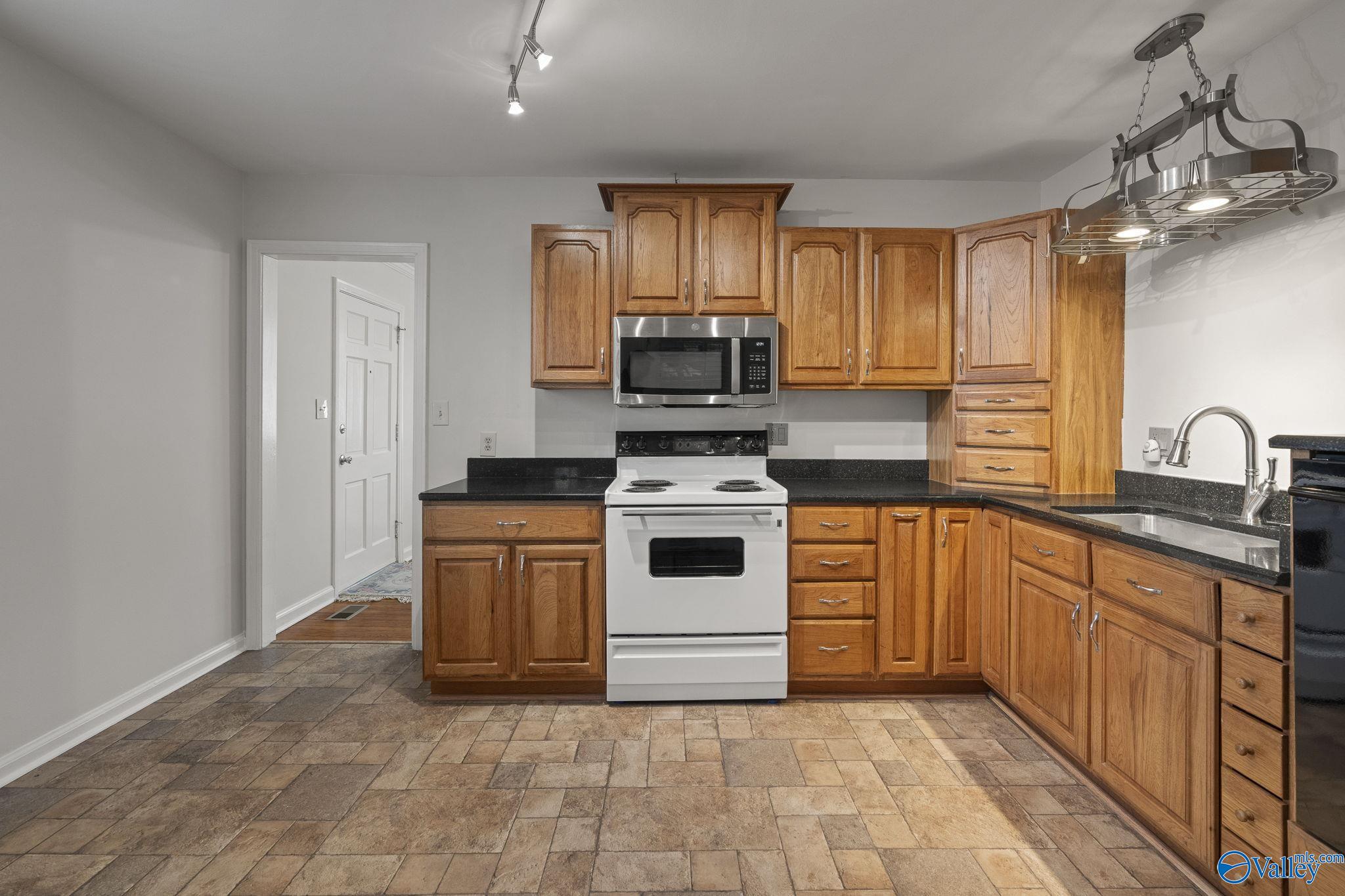 1103 Titus Street NE