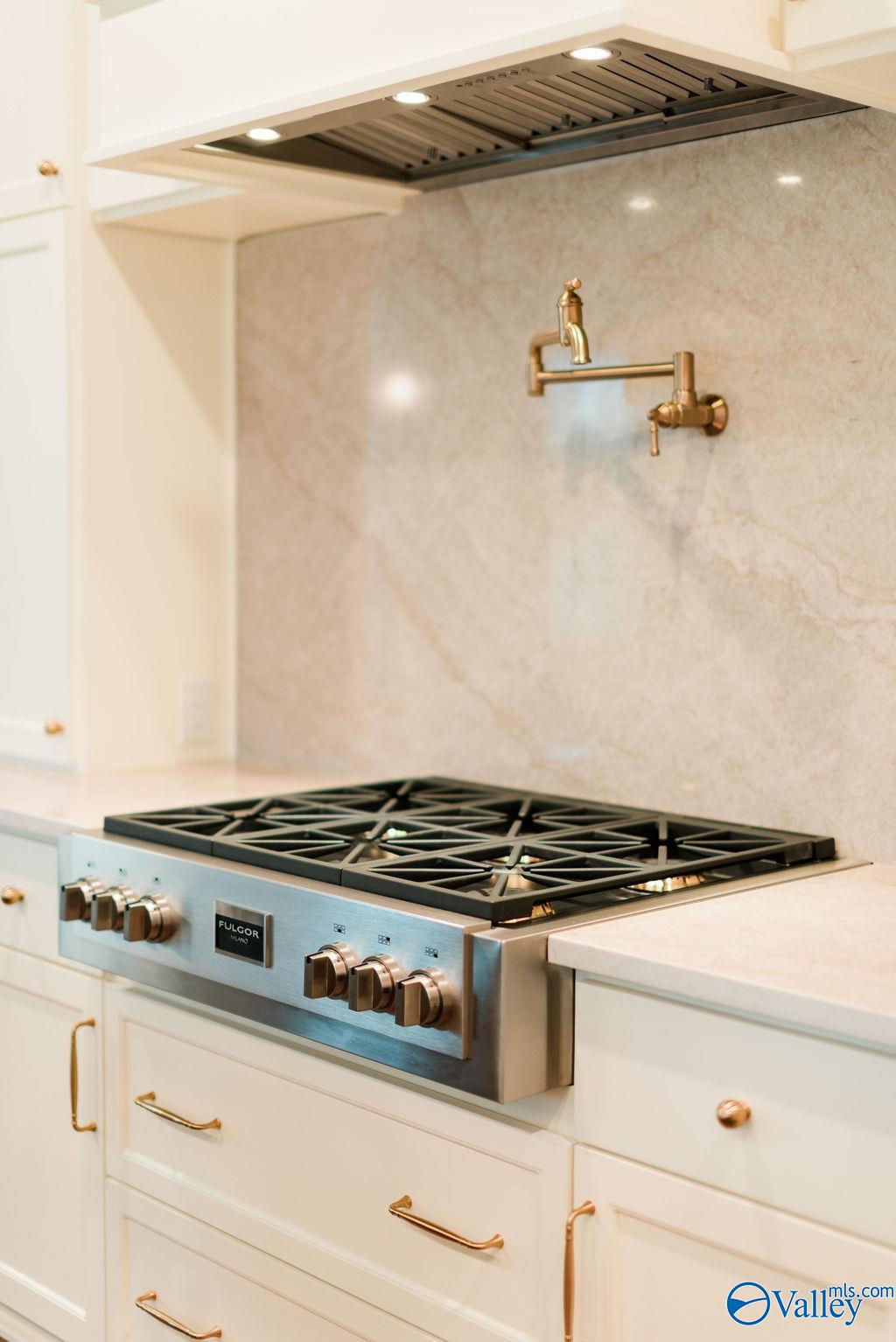 8 Lendon Park Drive SE