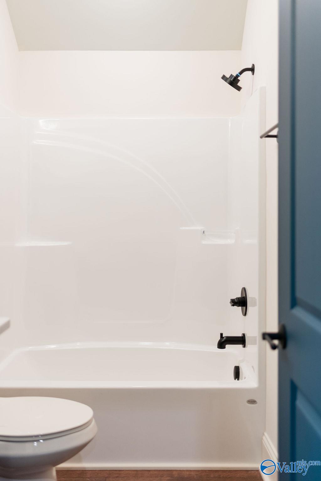 8 Lendon Park Drive SE