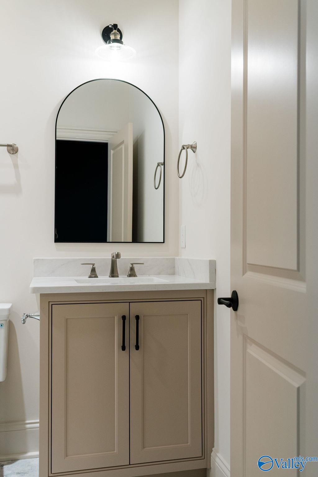 8 Lendon Park Drive SE