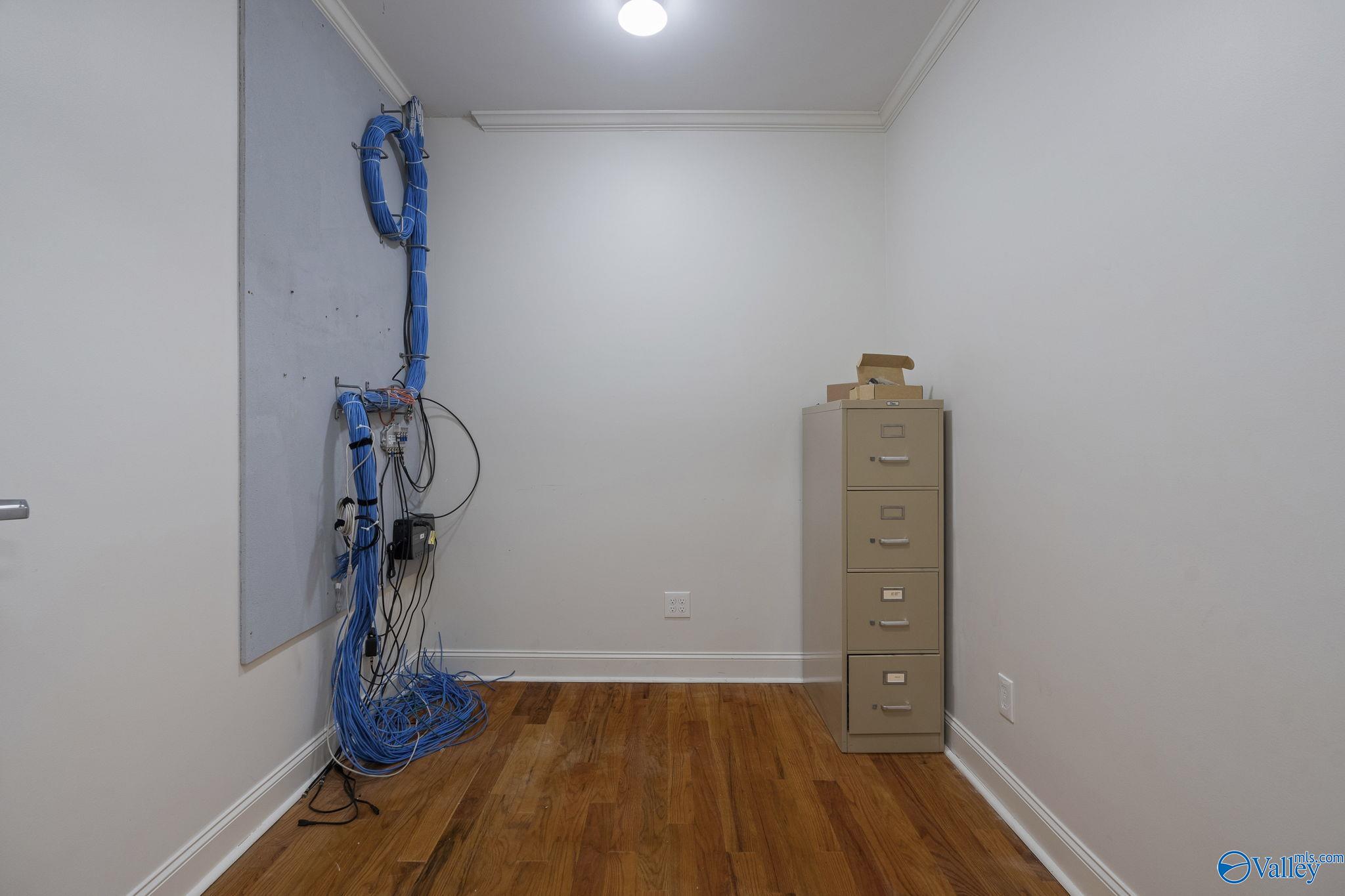 800 Clinton Avenue E