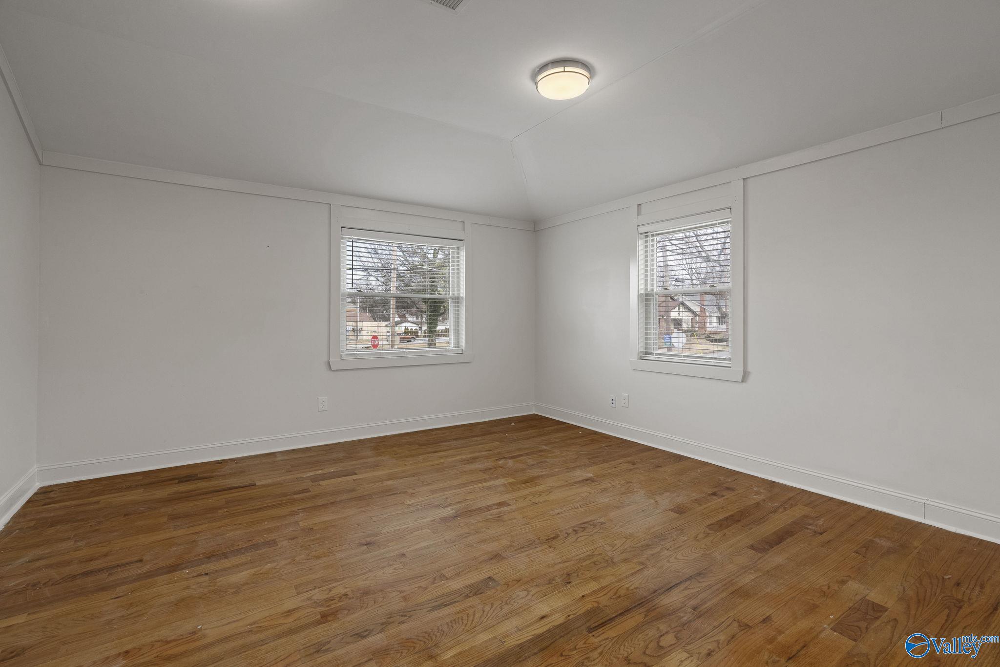 800 Clinton Avenue E