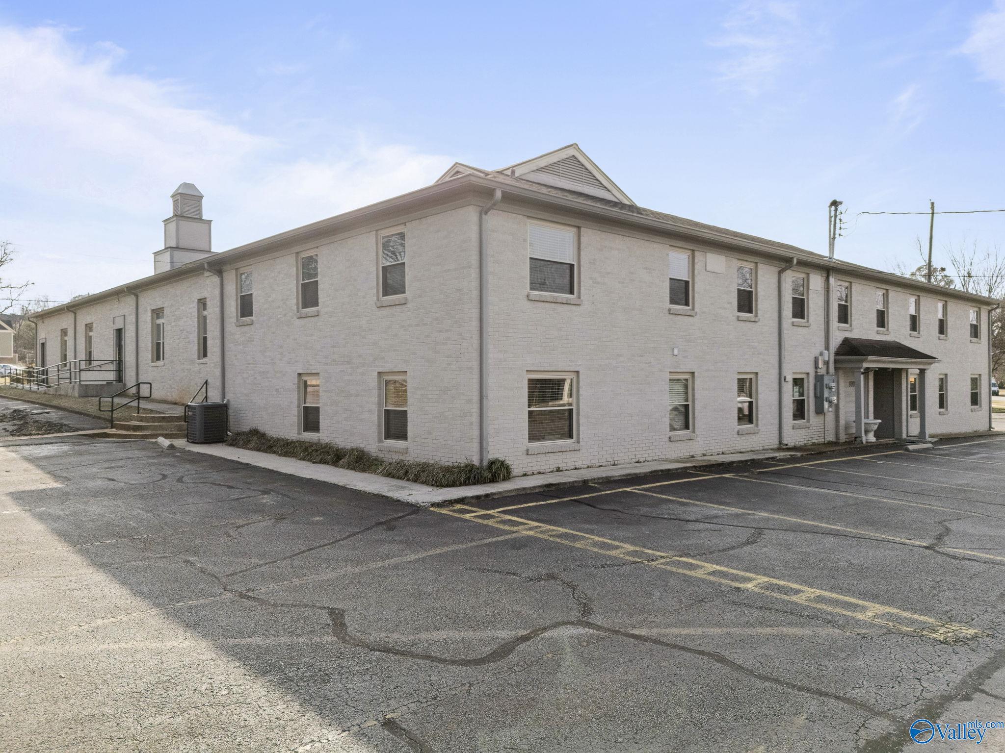 800 Clinton Avenue E