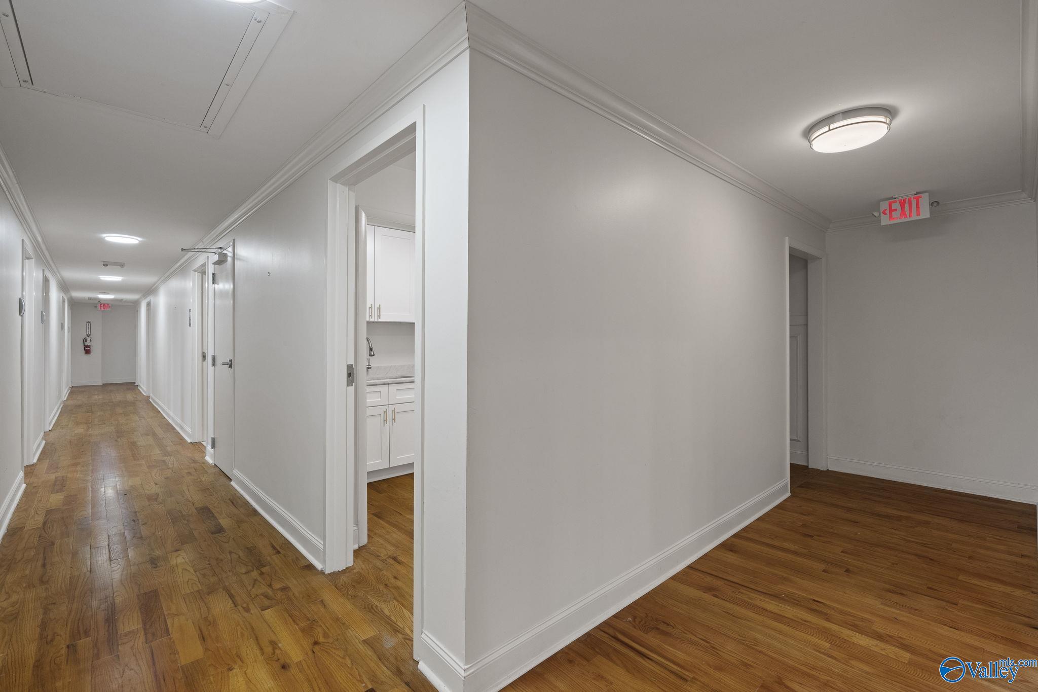 800 Clinton Avenue E