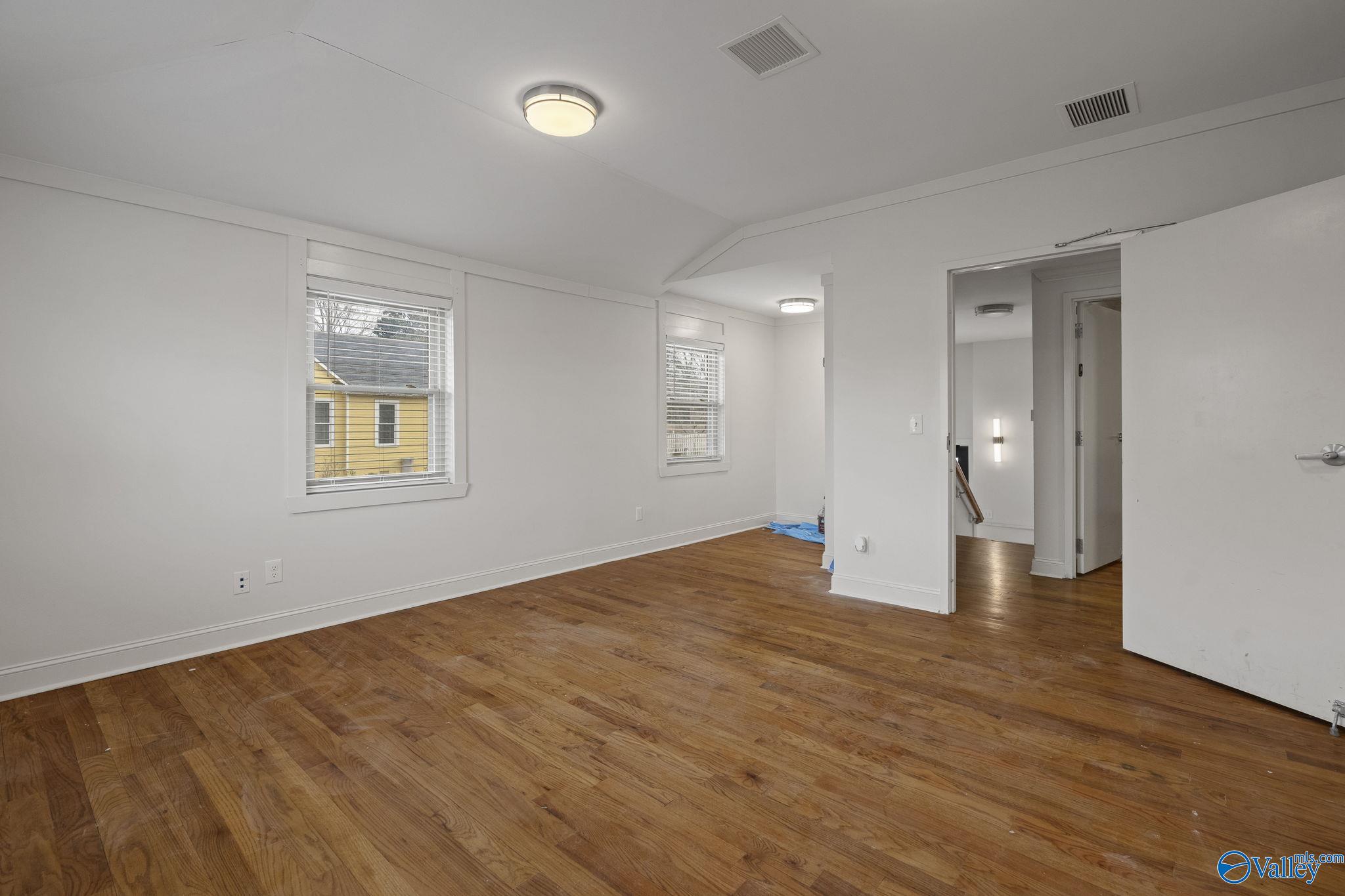 800 Clinton Avenue E